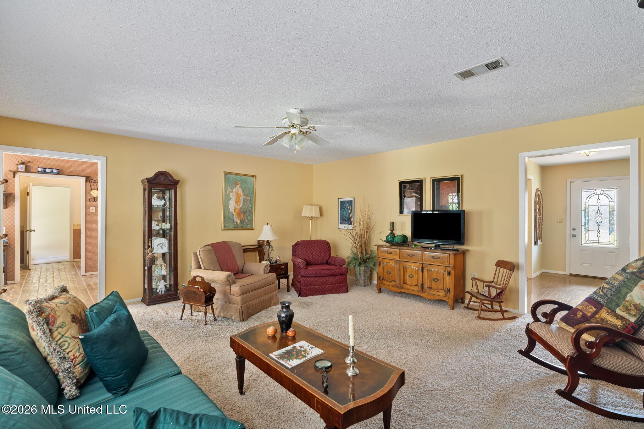 108 Pinecrest Street Property Photo 18
