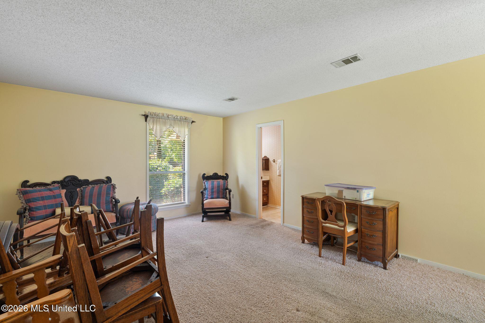 108 Pinecrest Street Property Photo 20