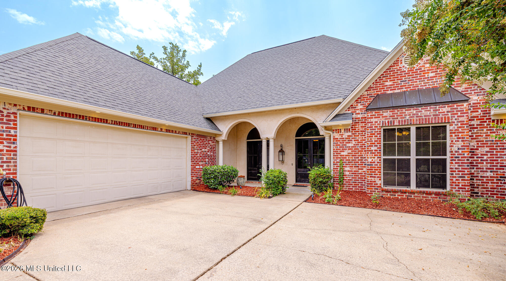 109 Bridgeton Way Property Photo 3