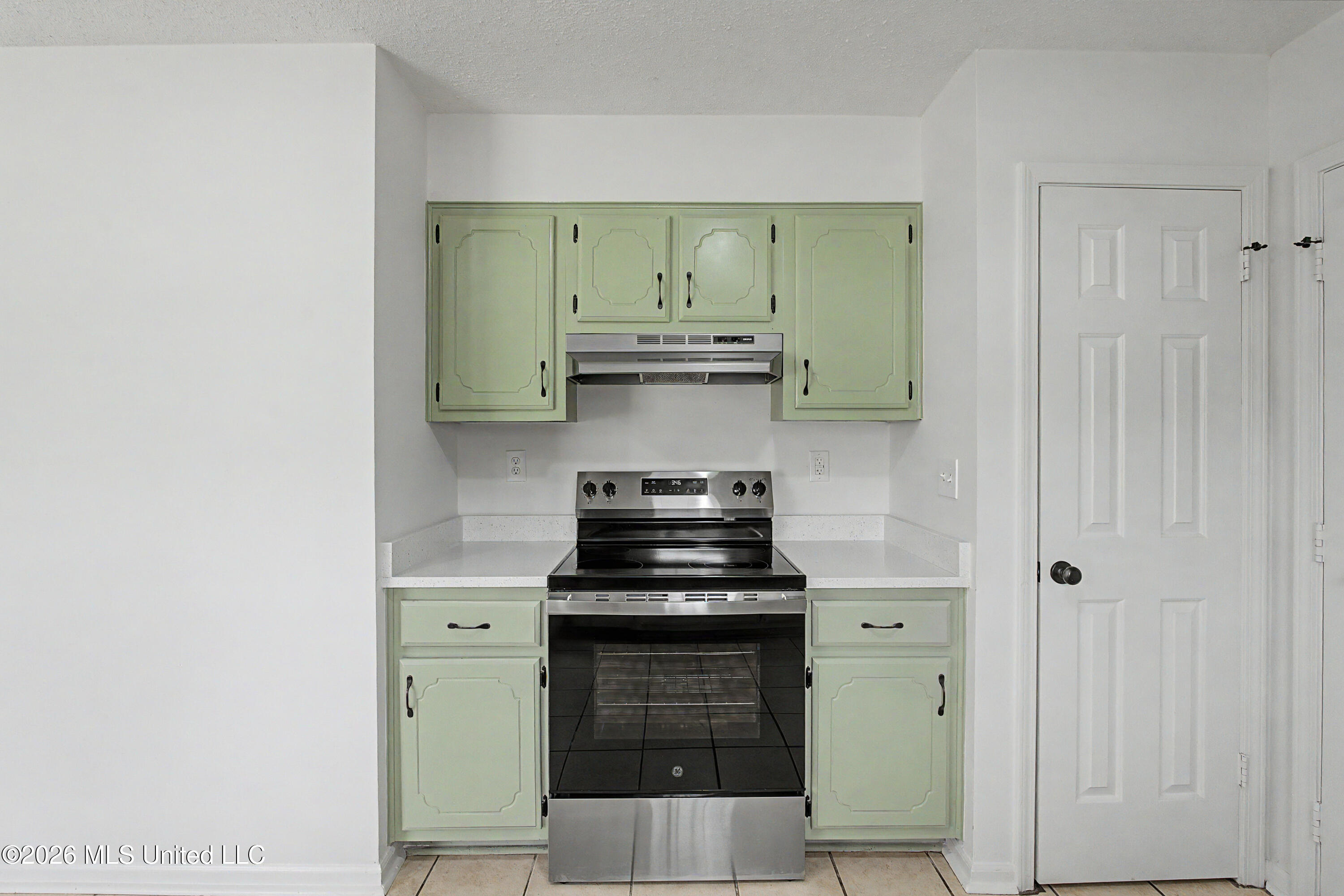 5680 Greeno Drive Property Photo 17
