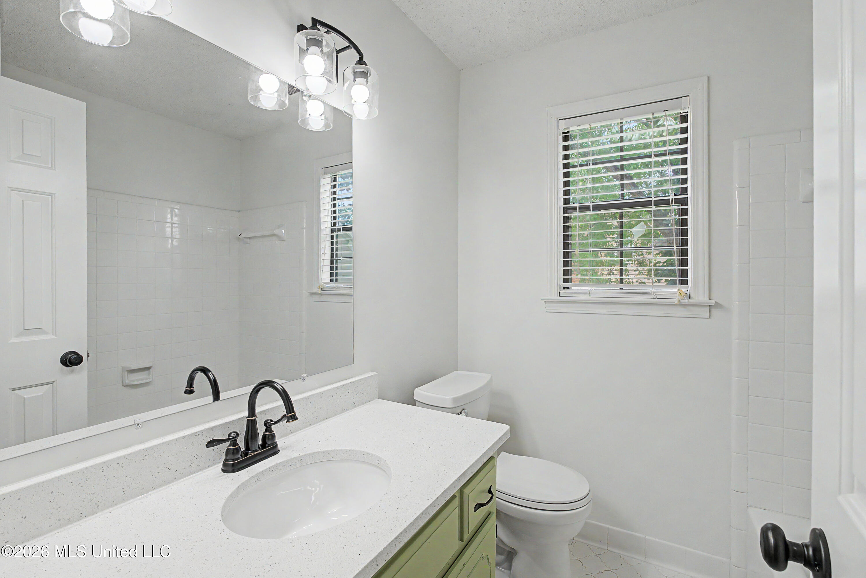 5680 Greeno Drive Property Photo 24