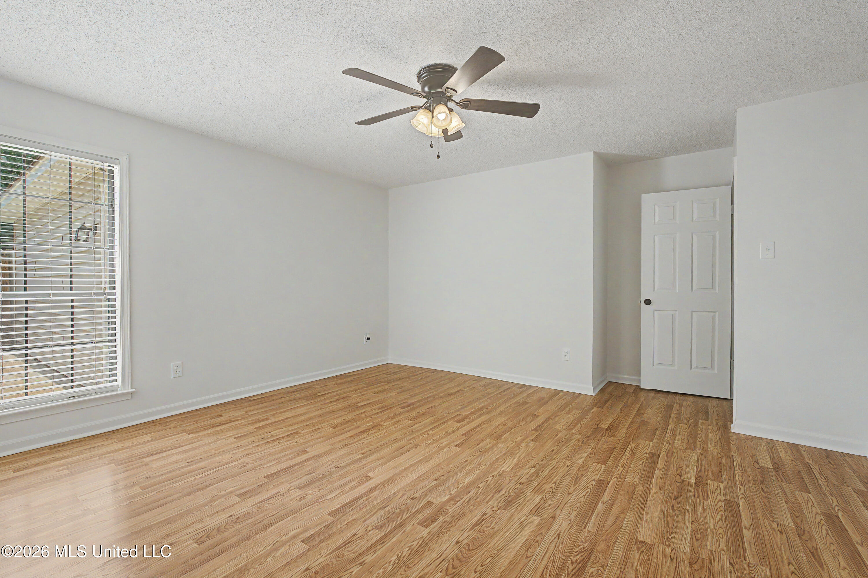 5680 Greeno Drive Property Photo 26