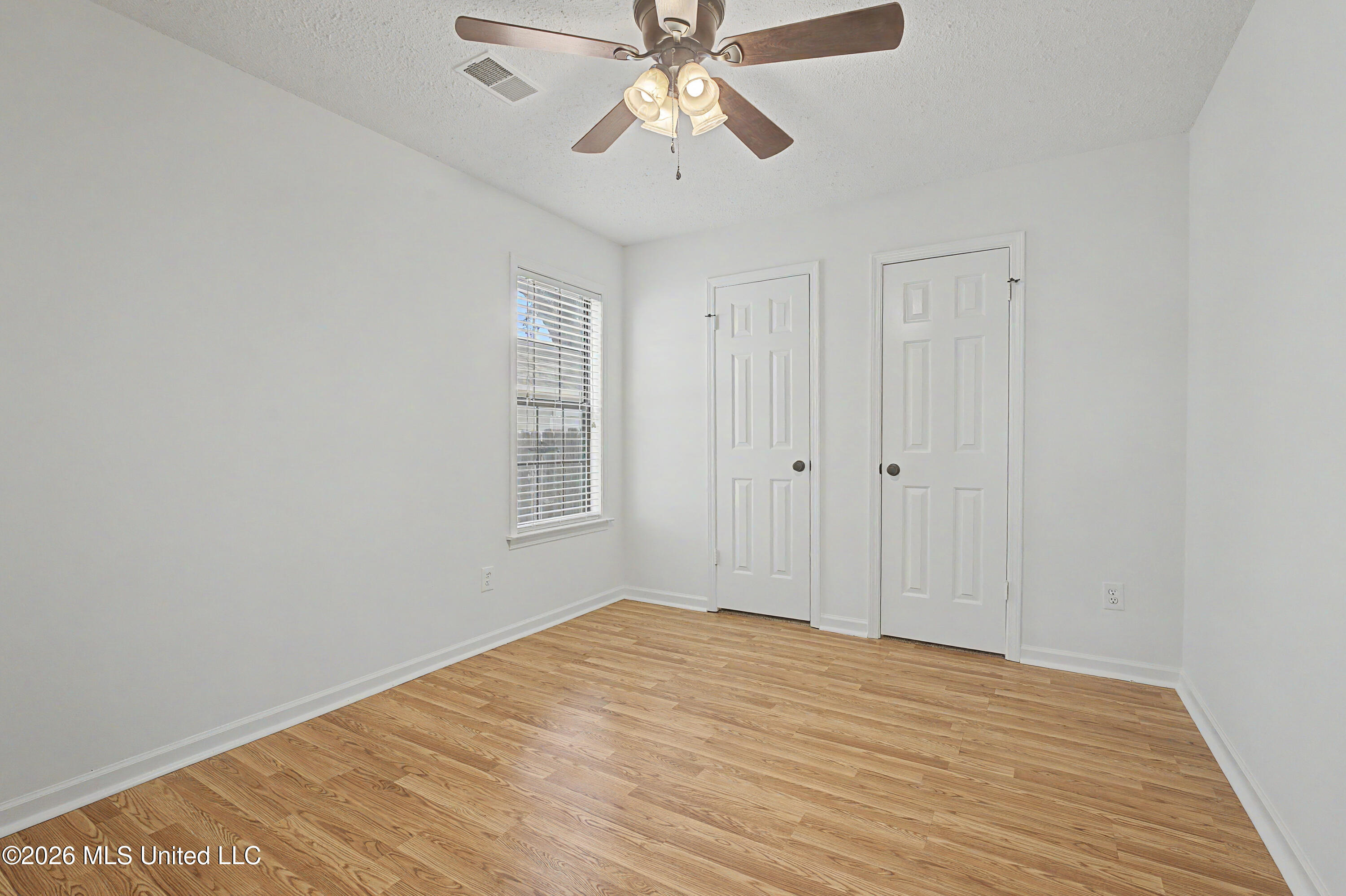 5680 Greeno Drive Property Photo 27