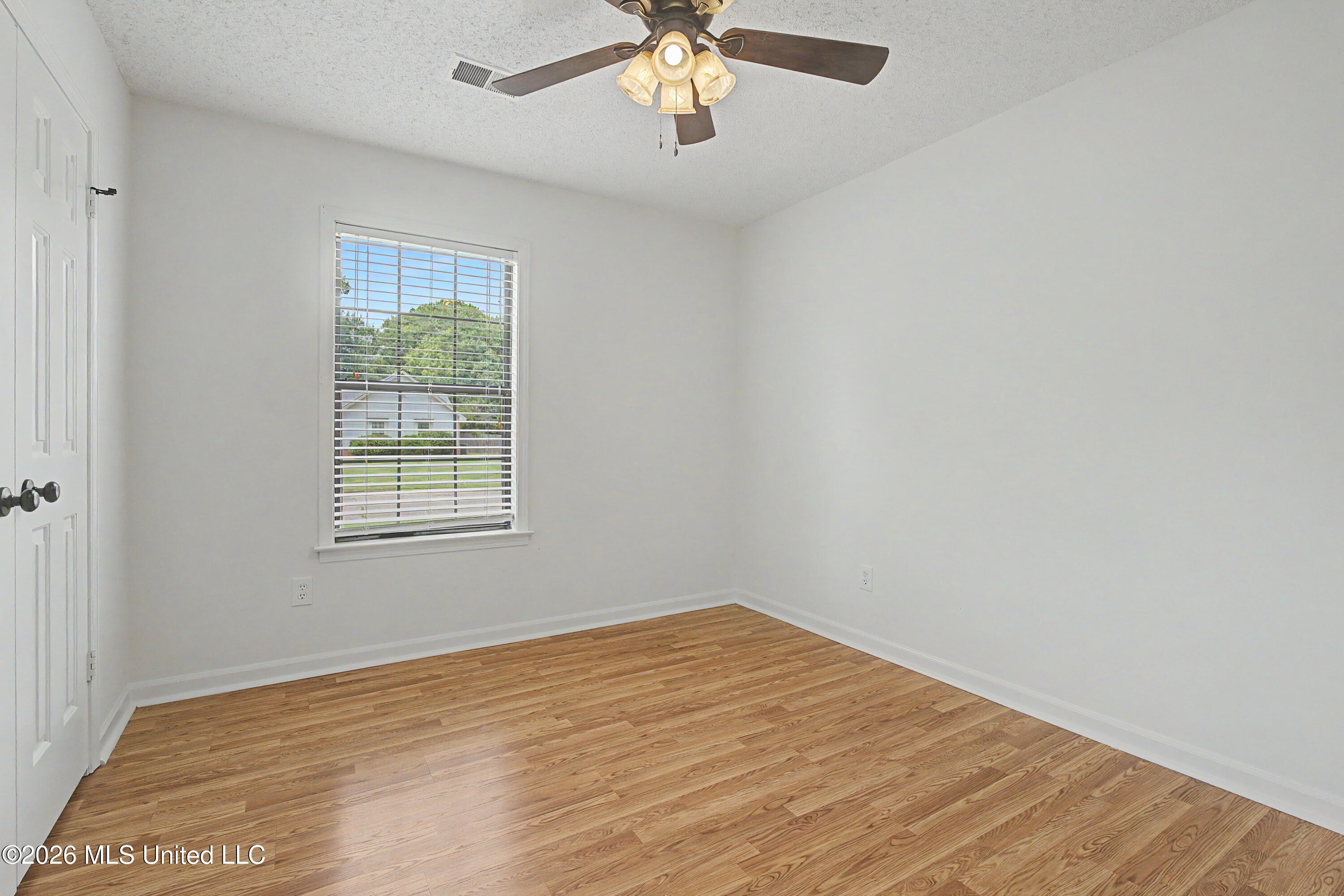 5680 Greeno Drive Property Photo 28