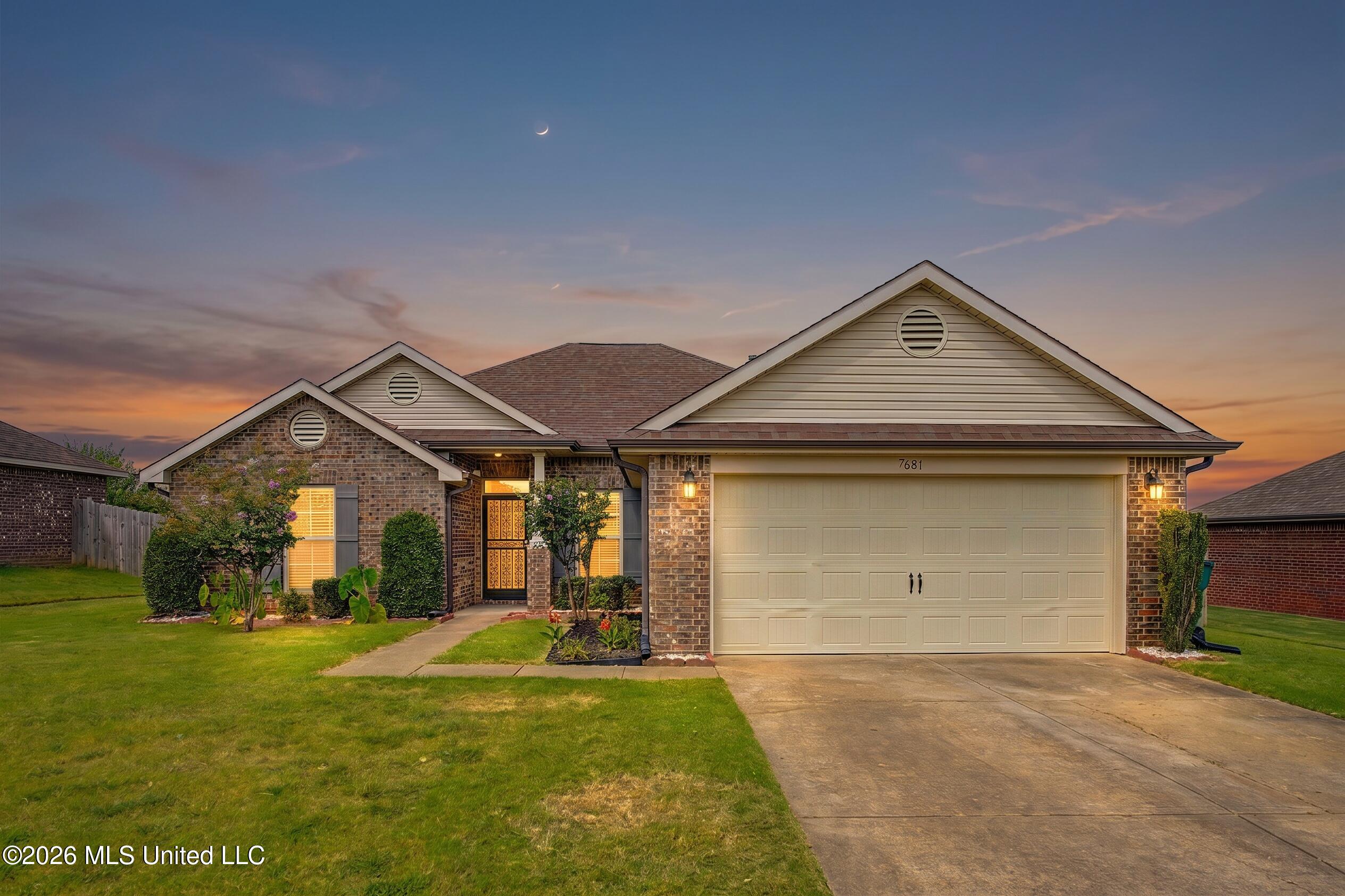 7681 Walnut Glen Drive Property Photo 1