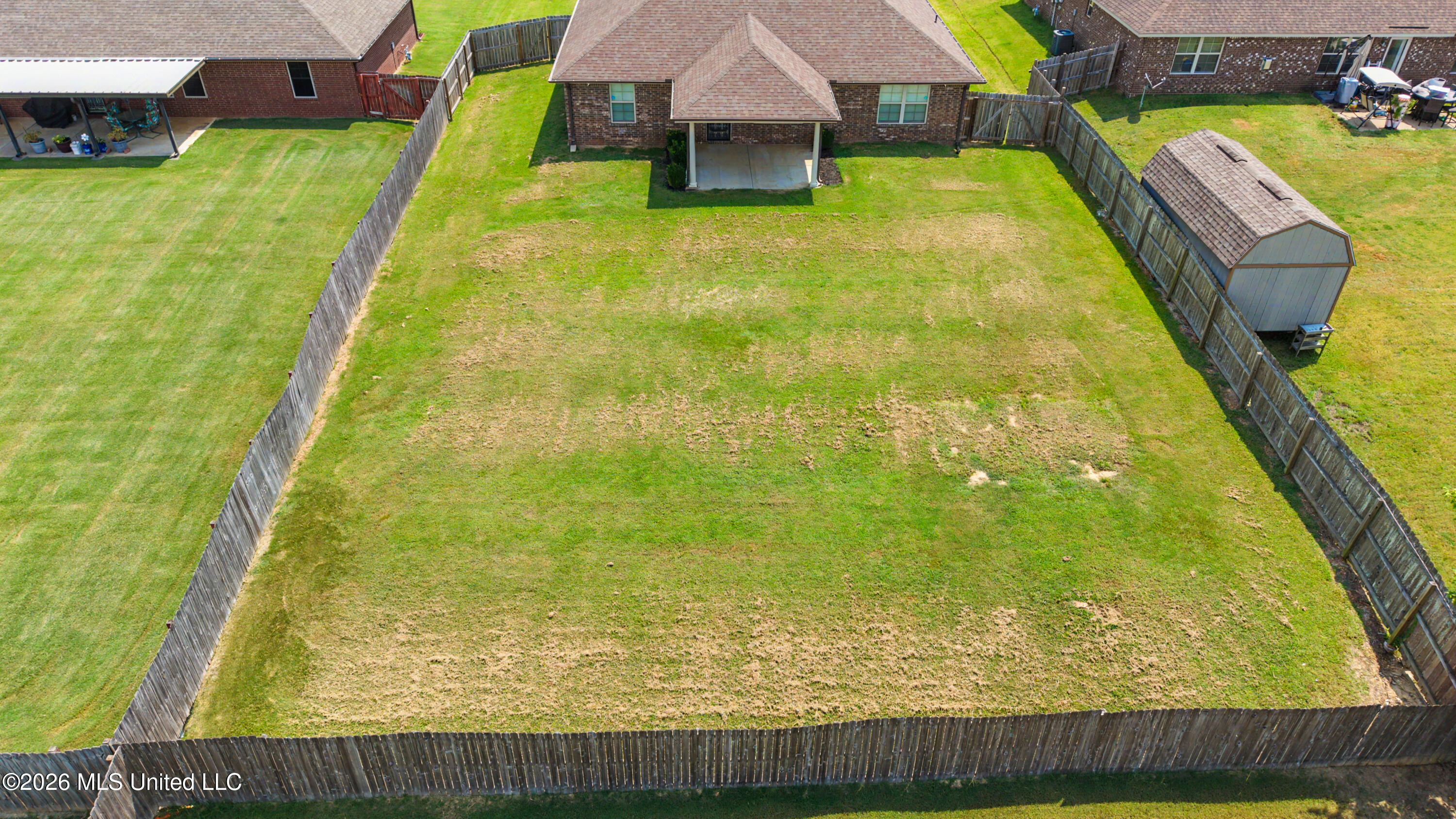 7681 Walnut Glen Drive Property Photo 10