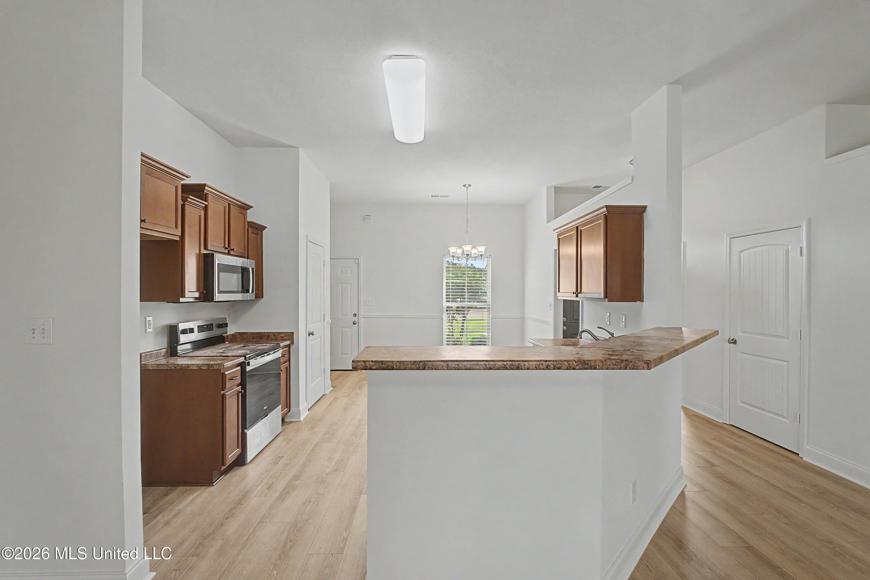7681 Walnut Glen Drive Property Photo 19