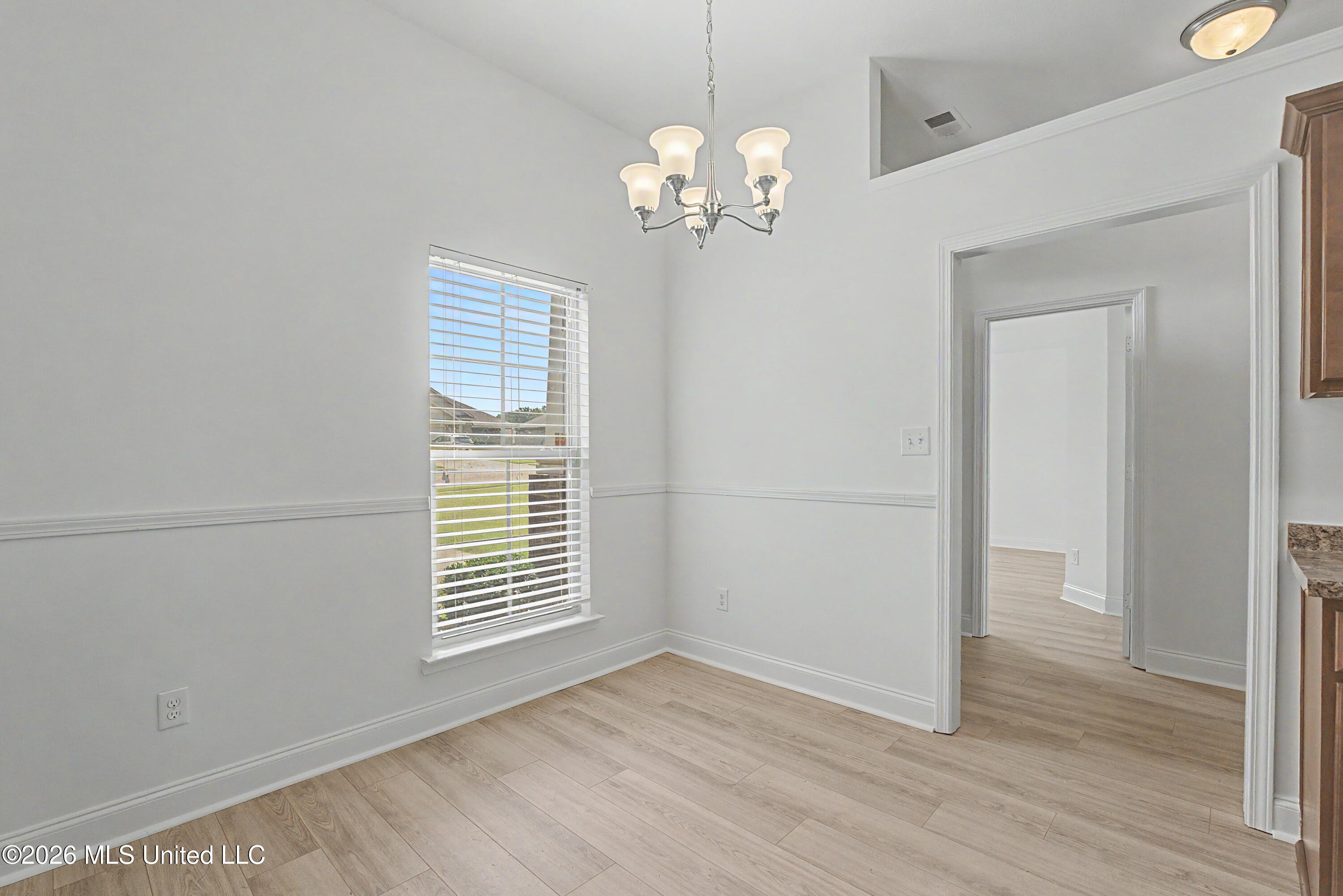 7681 Walnut Glen Drive Property Photo 20