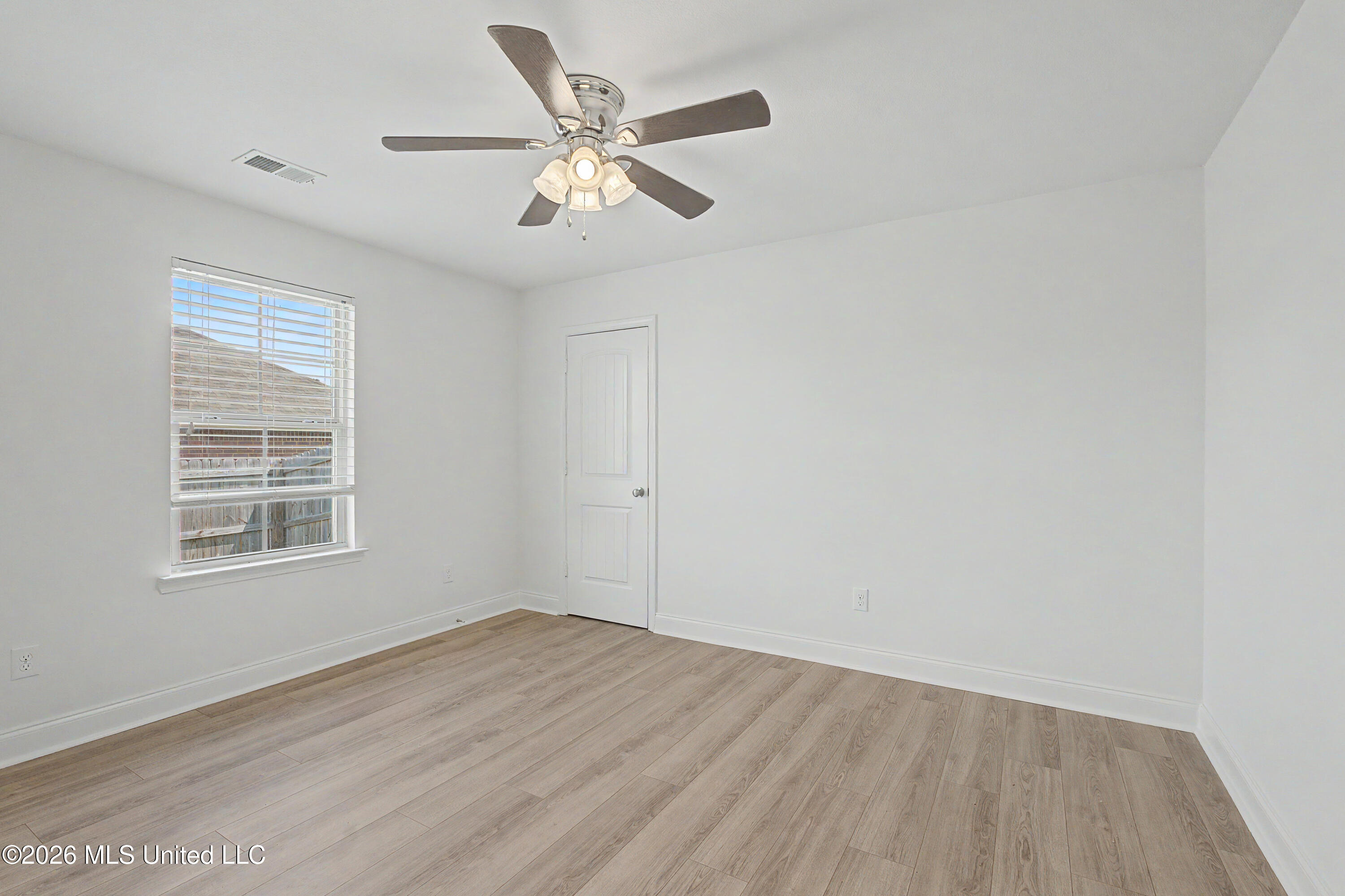 7681 Walnut Glen Drive Property Photo 28