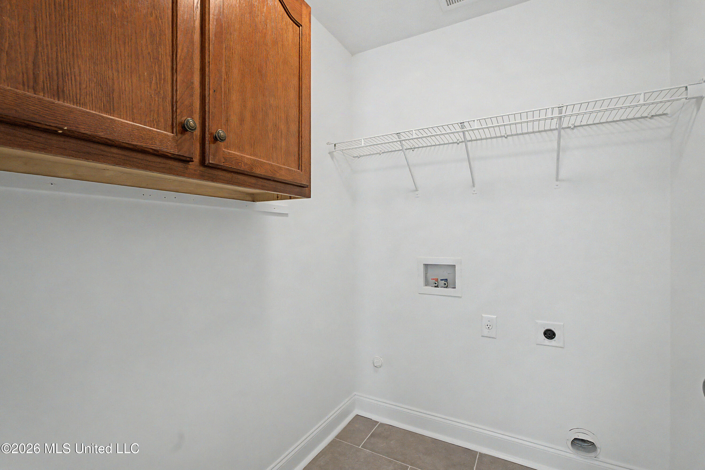 7681 Walnut Glen Drive Property Photo 31