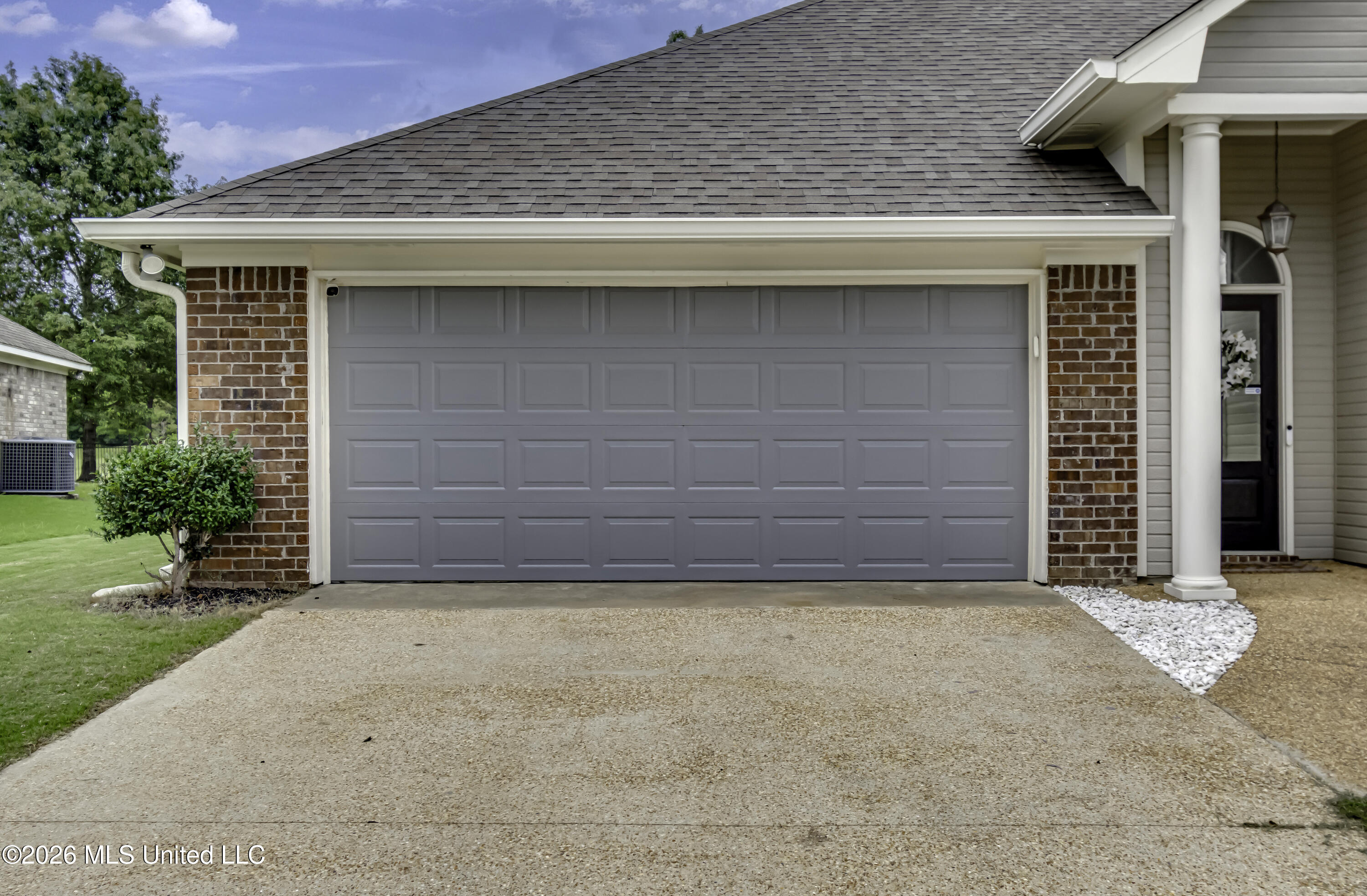 802 Cottonridge Drive Property Photo 7
