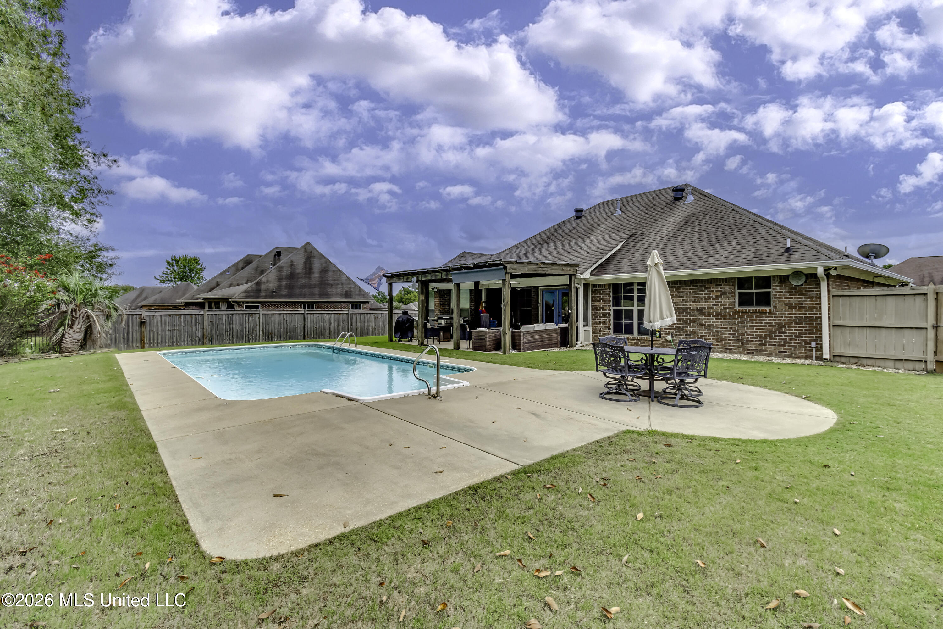 802 Cottonridge Drive Property Photo 10
