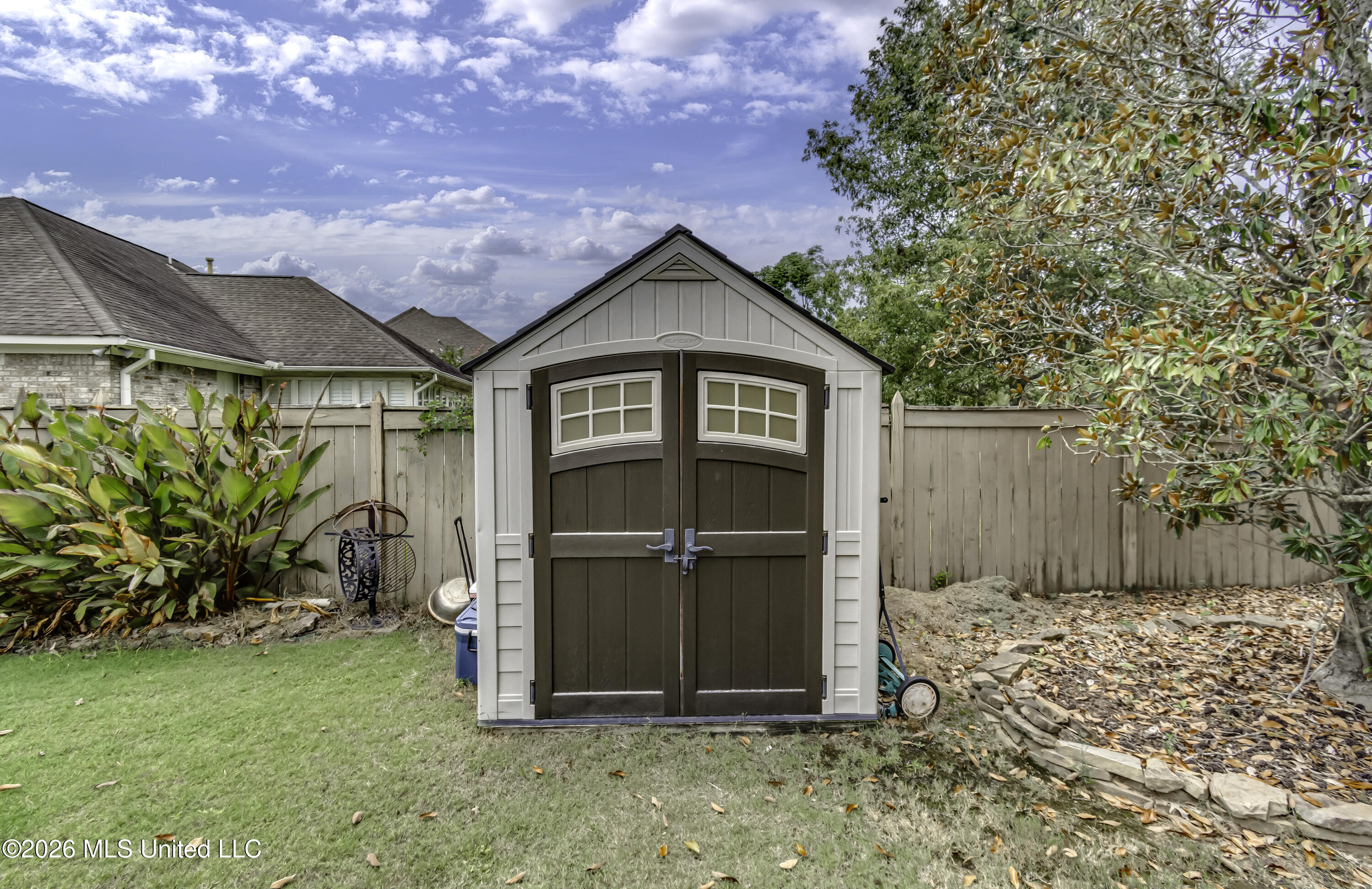 802 Cottonridge Drive Property Photo 11