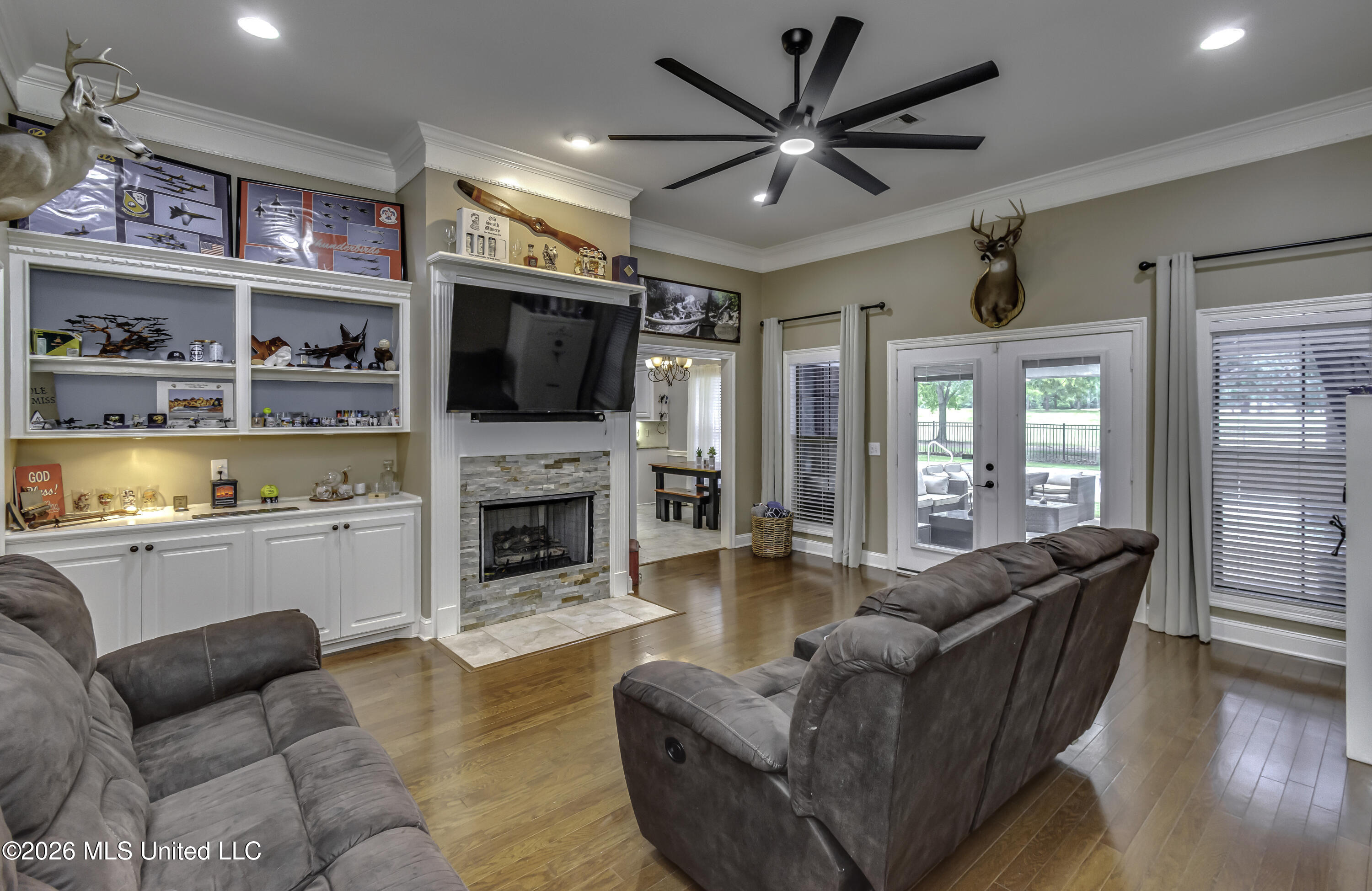 802 Cottonridge Drive Property Photo 27