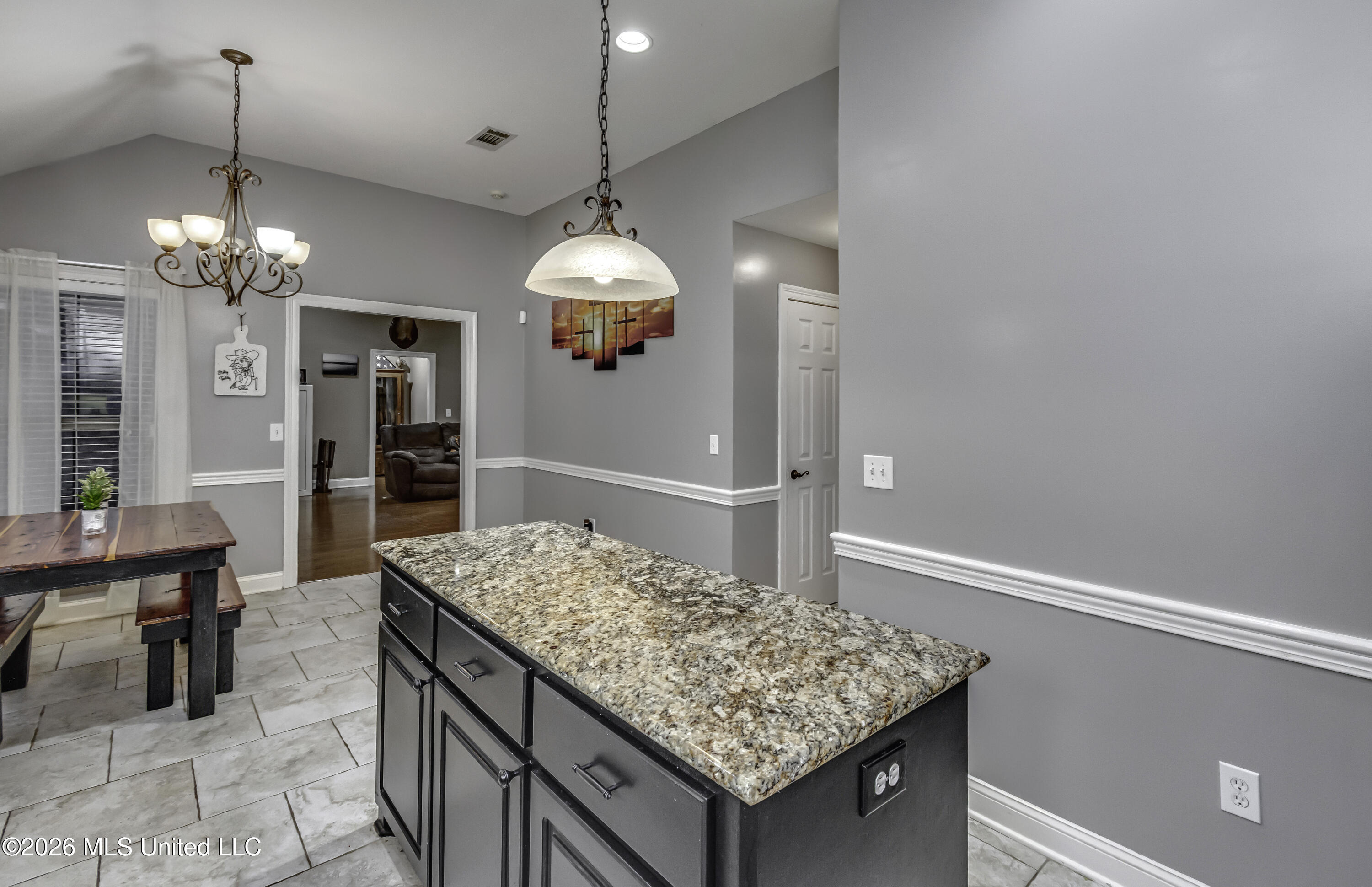 802 Cottonridge Drive Property Photo 39