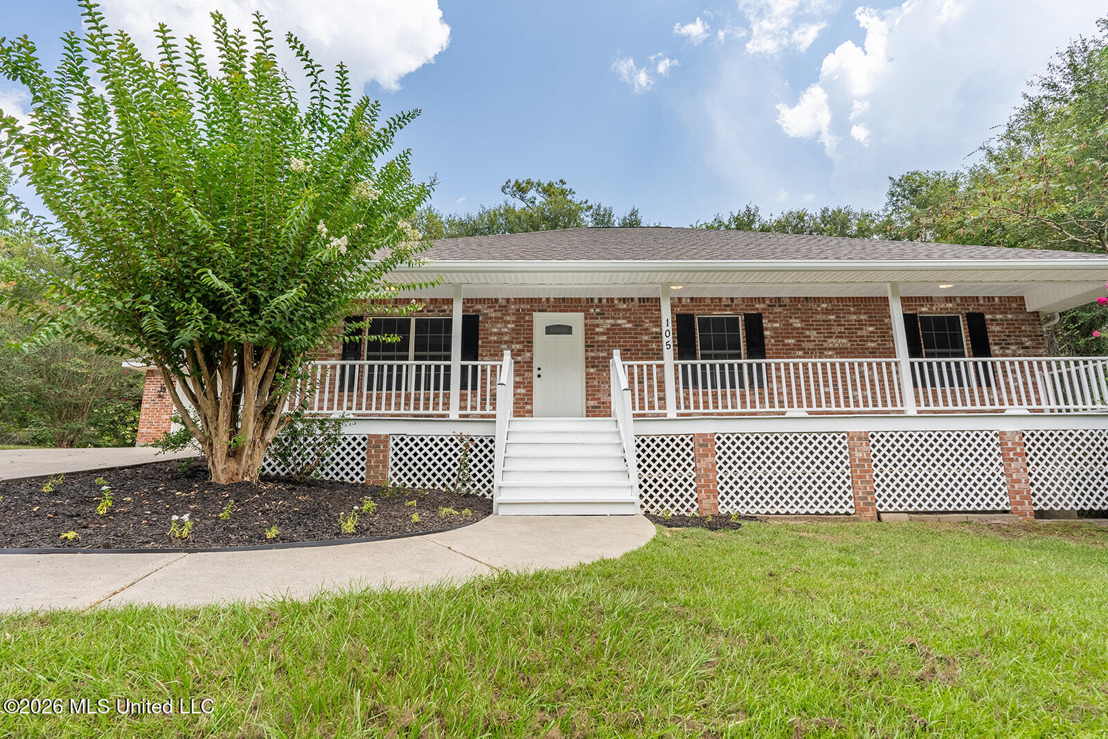 105 W Sunnybrook Road Property Photo 4