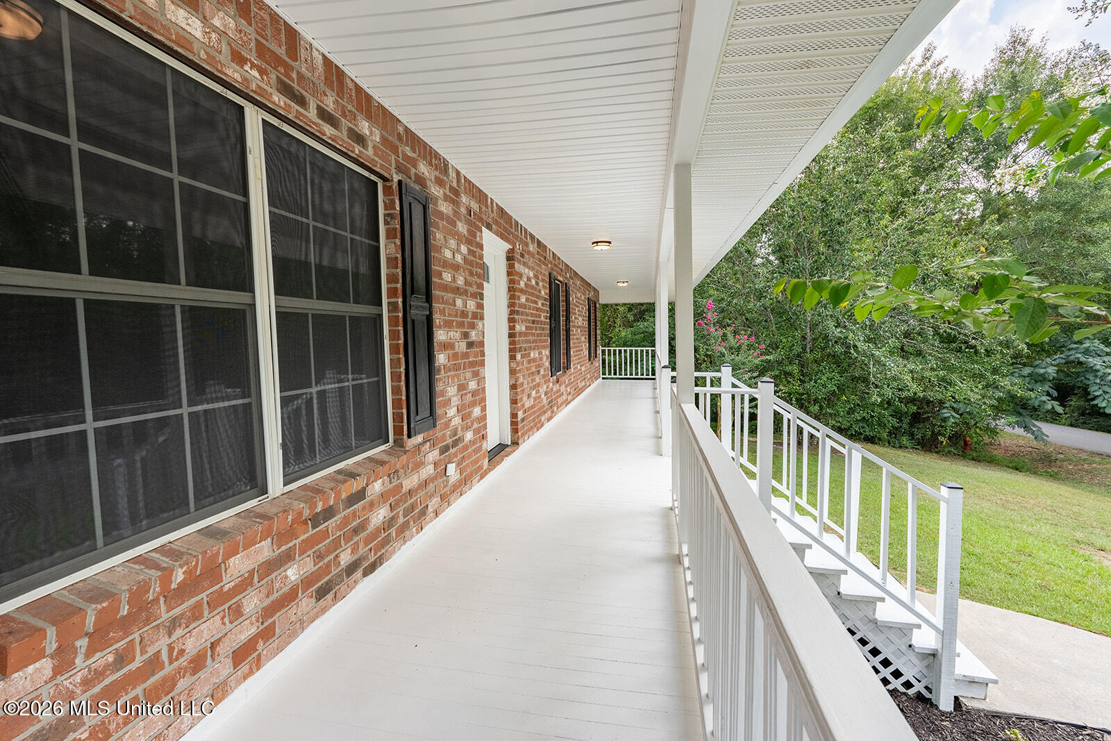 105 W Sunnybrook Road Property Photo 7