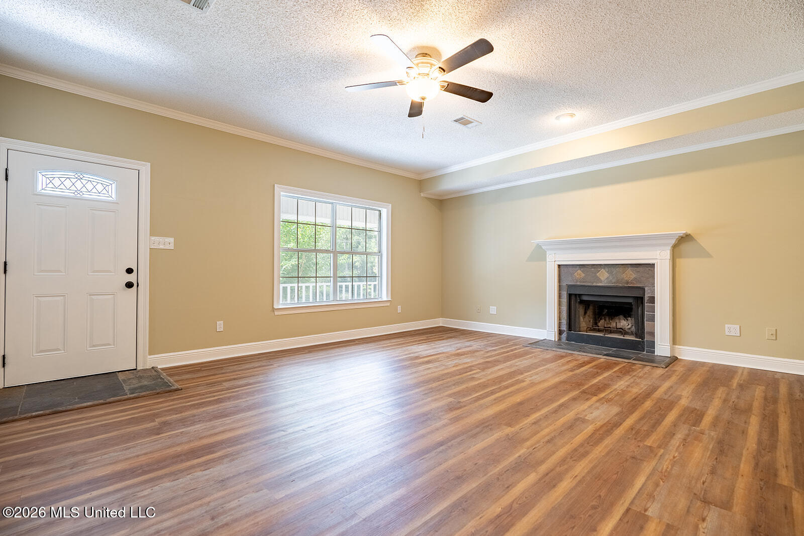 105 W Sunnybrook Road Property Photo 9