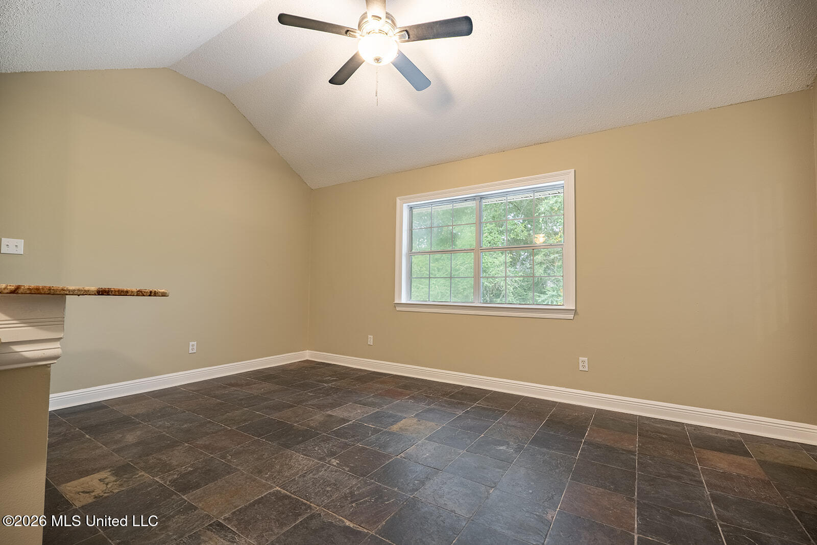 105 W Sunnybrook Road Property Photo 14