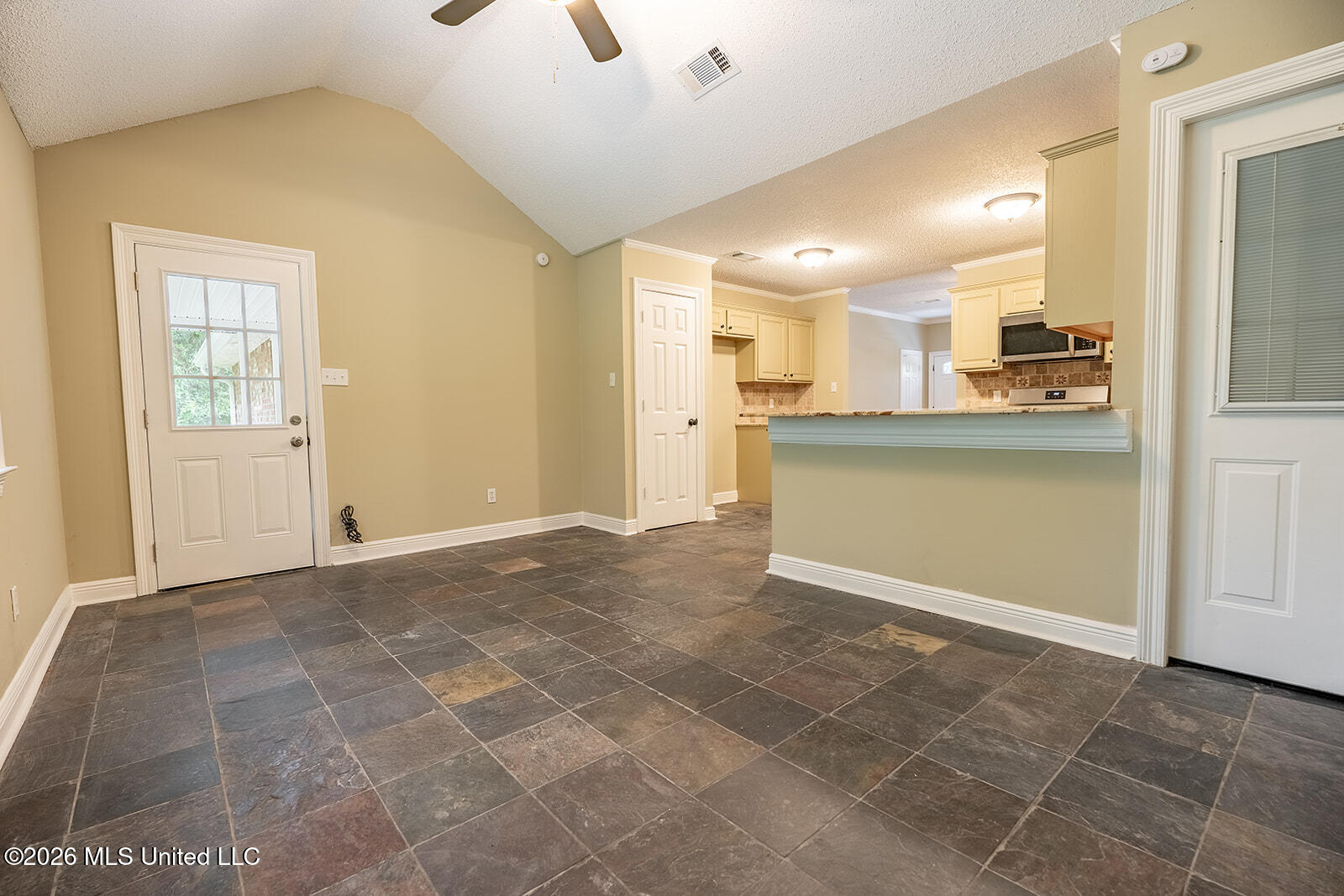 105 W Sunnybrook Road Property Photo 15