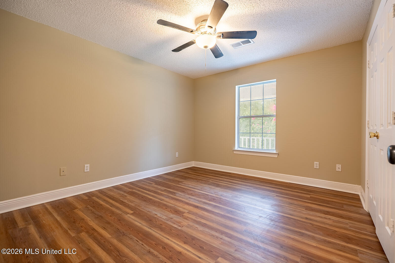 105 W Sunnybrook Road Property Photo 27