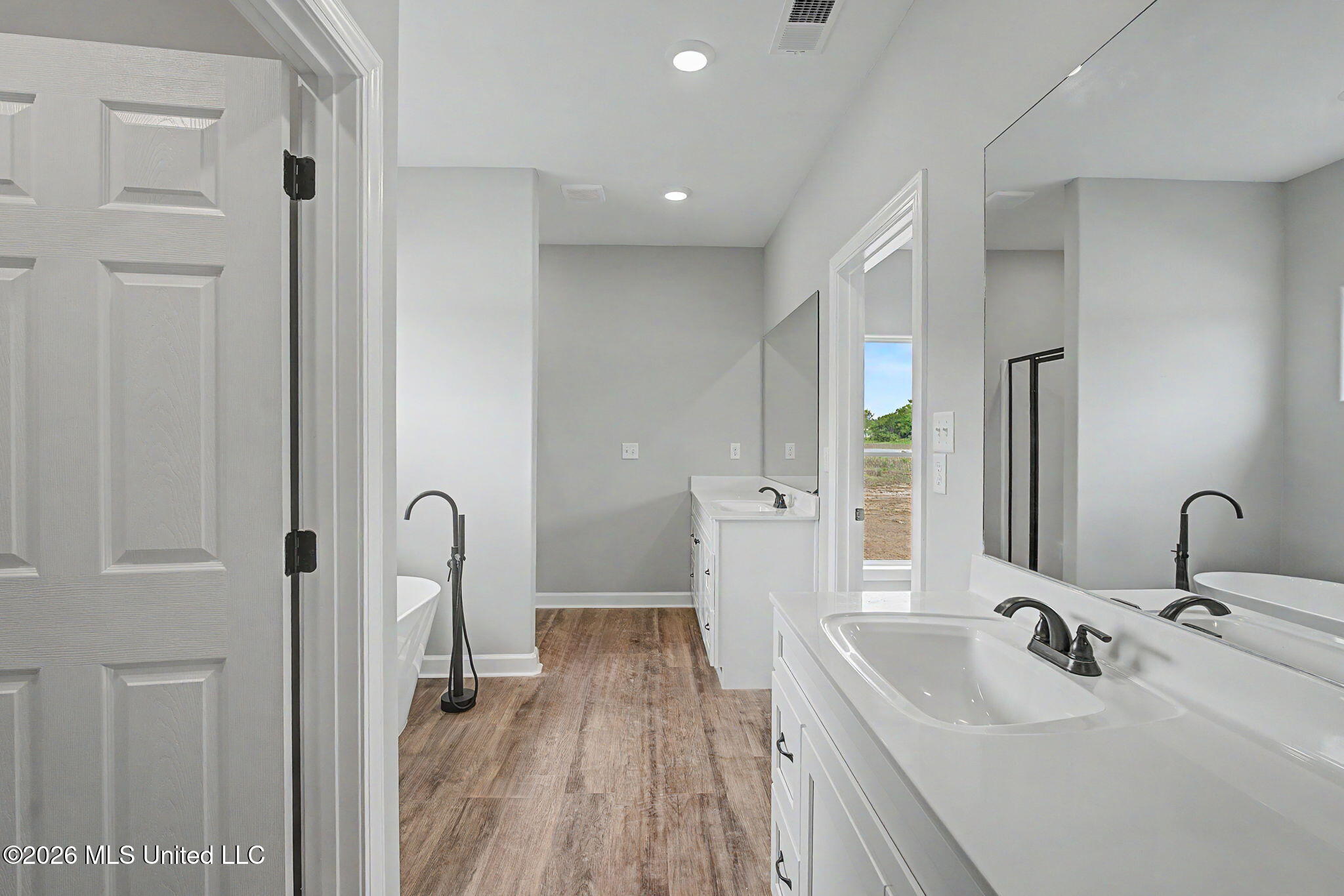 530 Cherry Tree Lane Property Photo 23