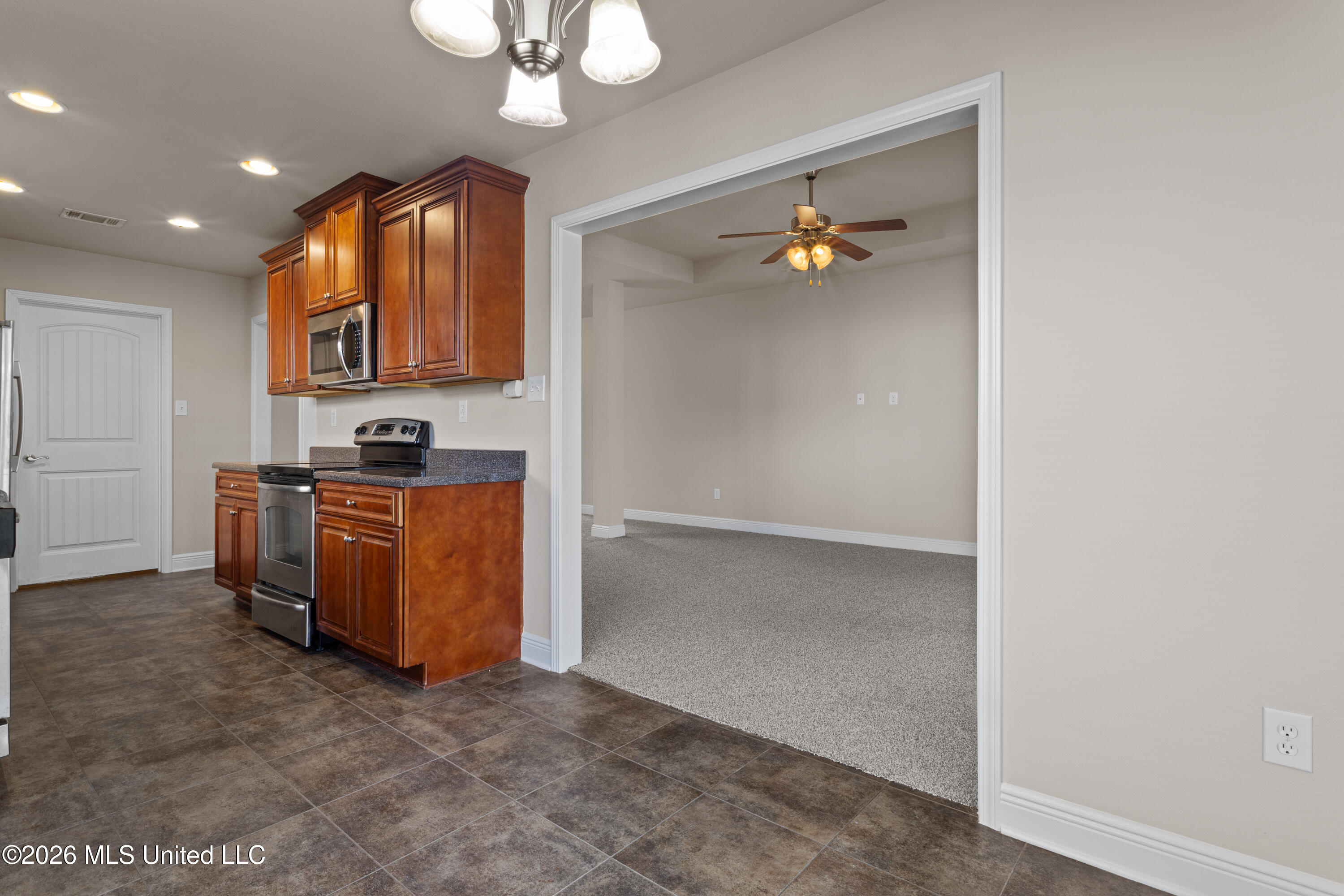 4975 Windmill Avenue Property Photo 15