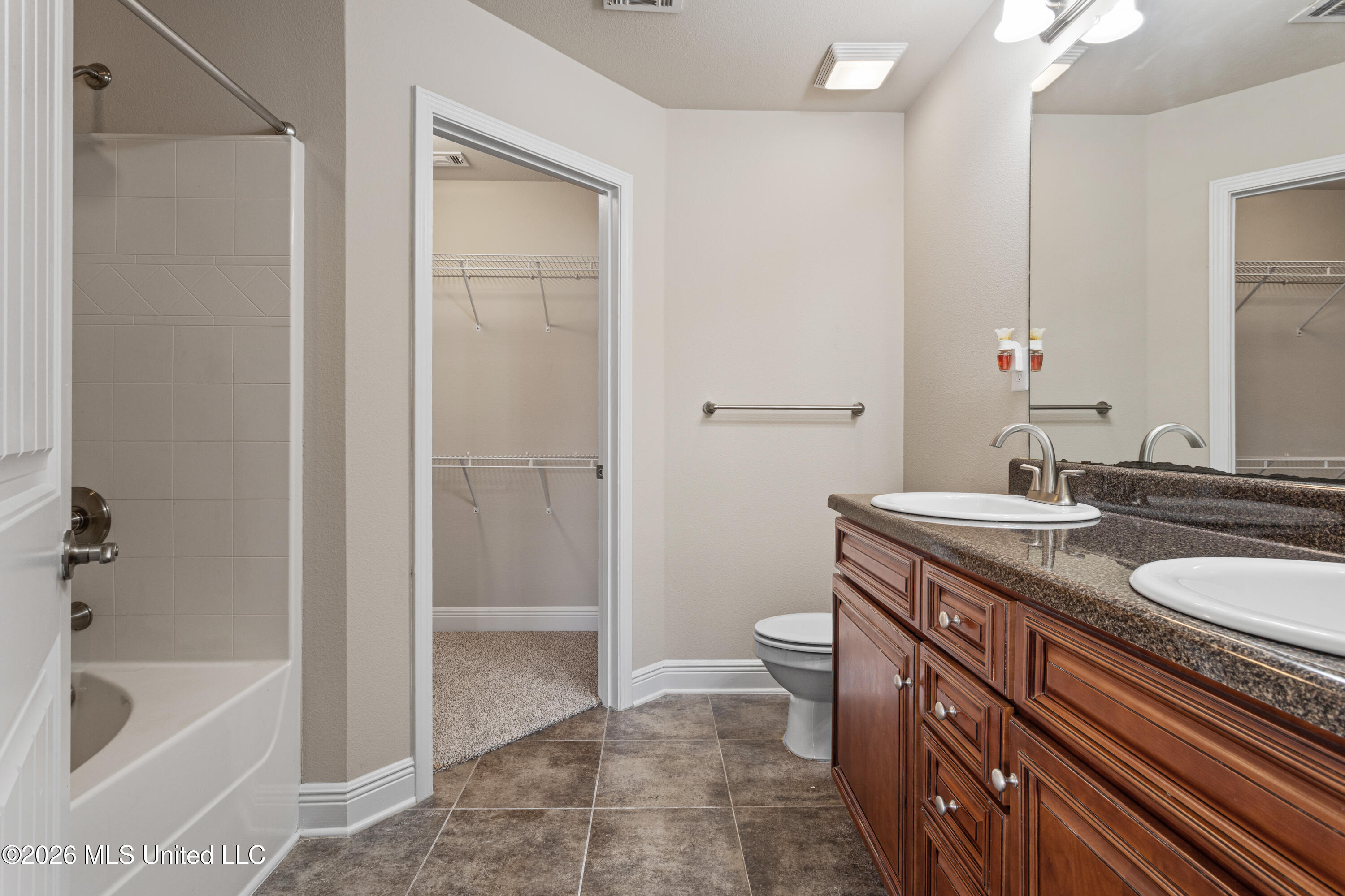 4975 Windmill Avenue Property Photo 21
