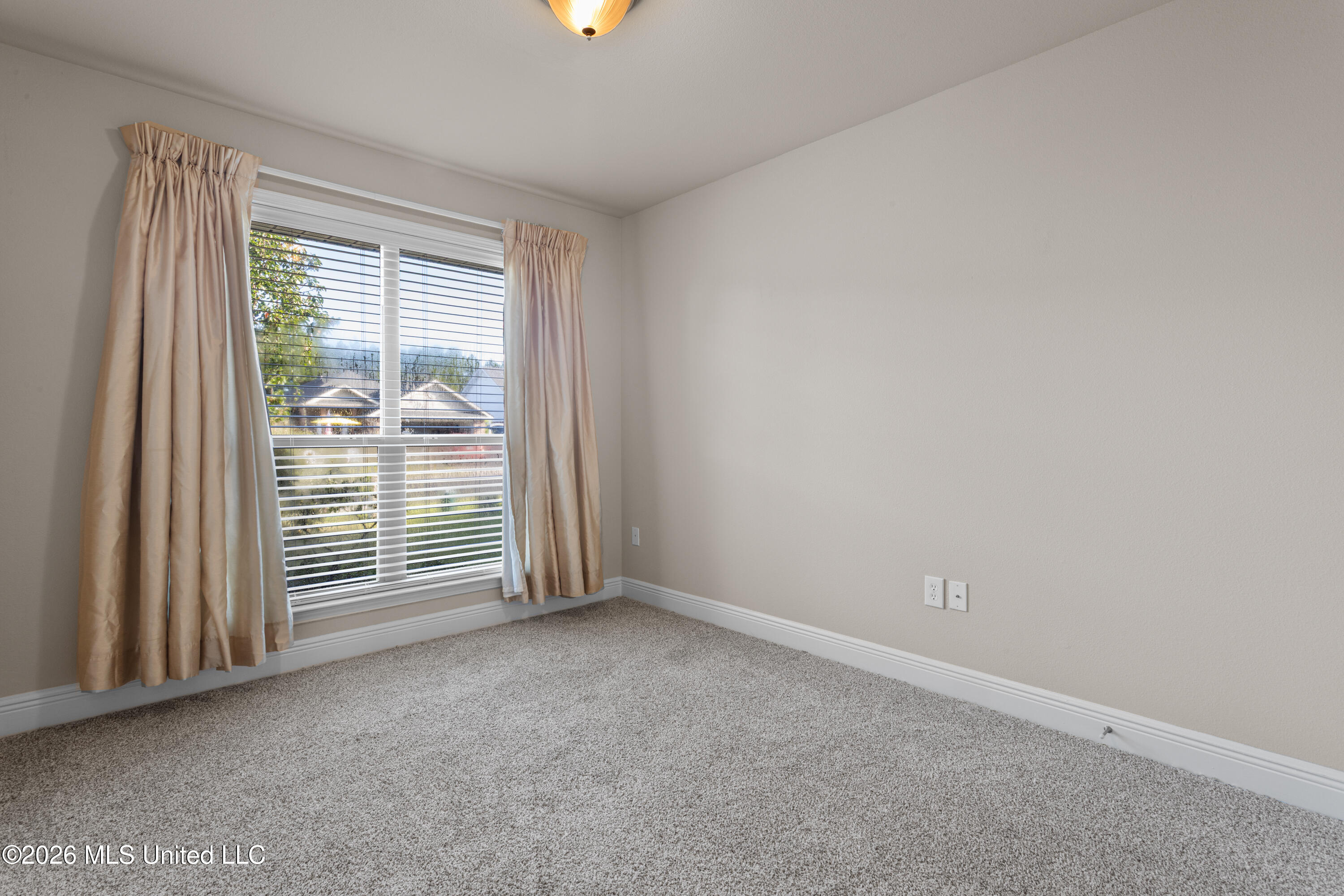 4975 Windmill Avenue Property Photo 24