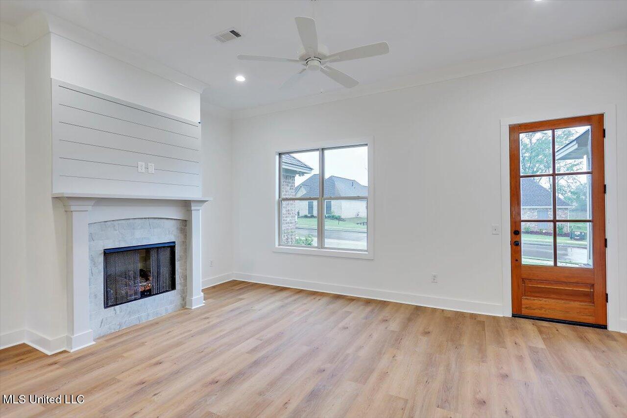 120 Willow Way Property Photo 10