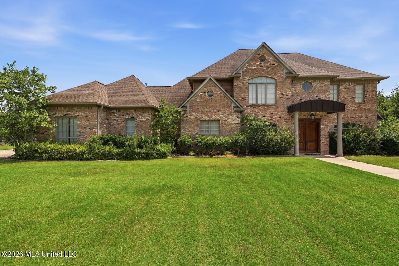 553 Twin Cedars Drive Property Photo 1