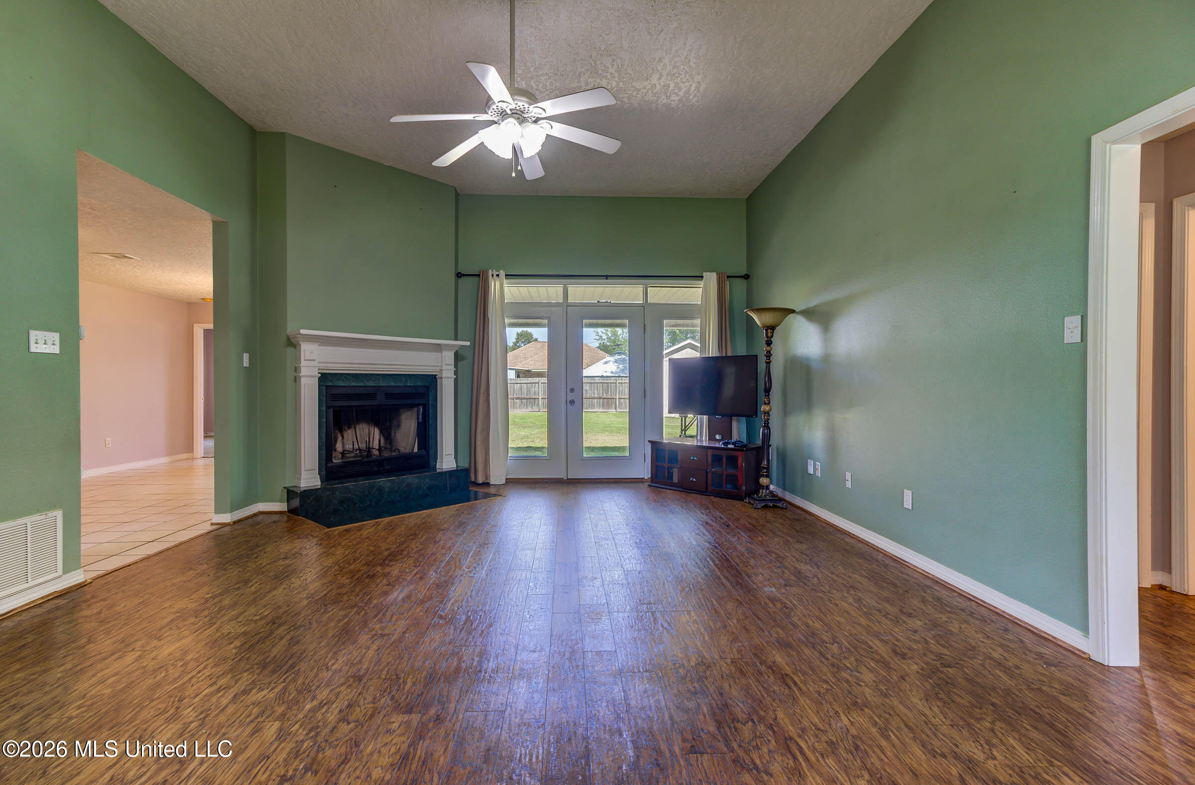 3424 N 9th Street Property Photo 8