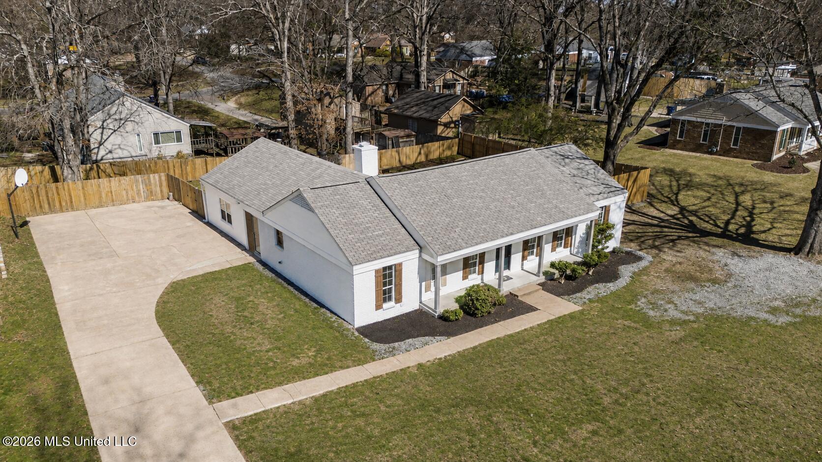 4490 S Big Horn Drive Property Photo 2