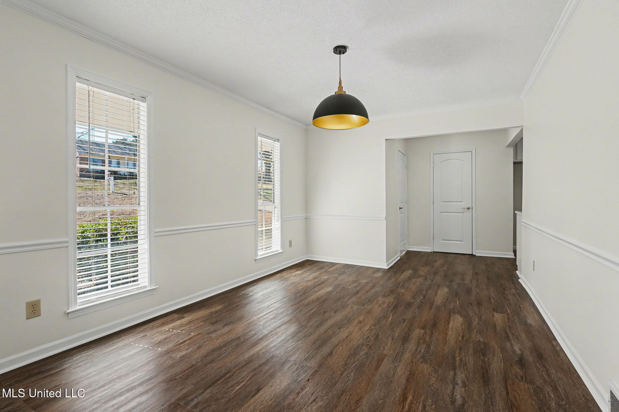 4490 S Big Horn Drive Property Photo 5