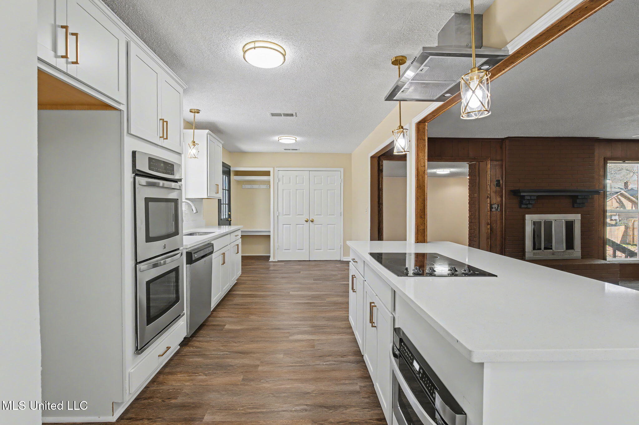 4490 S Big Horn Drive Property Photo 12