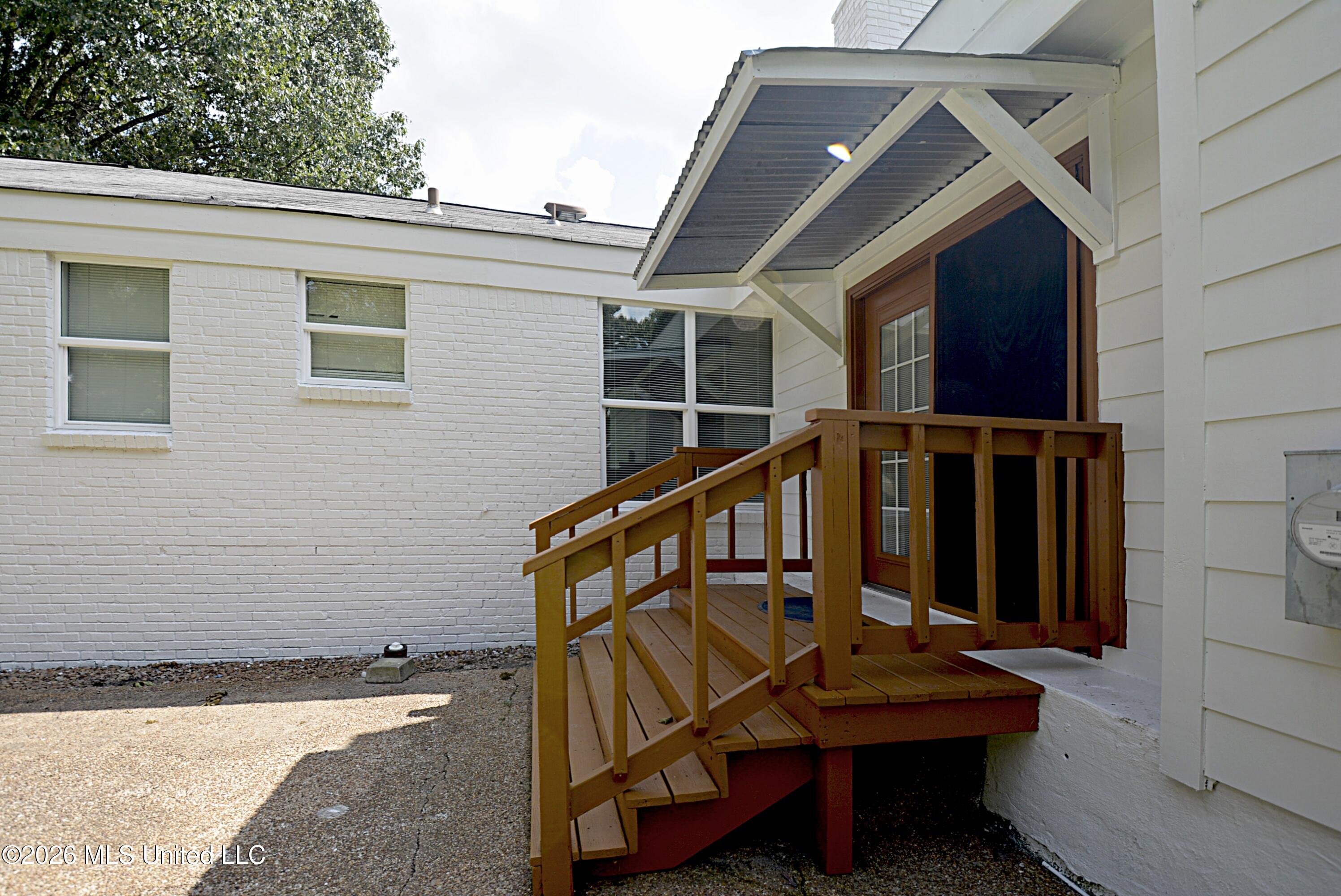 4490 S Big Horn Drive Property Photo 27