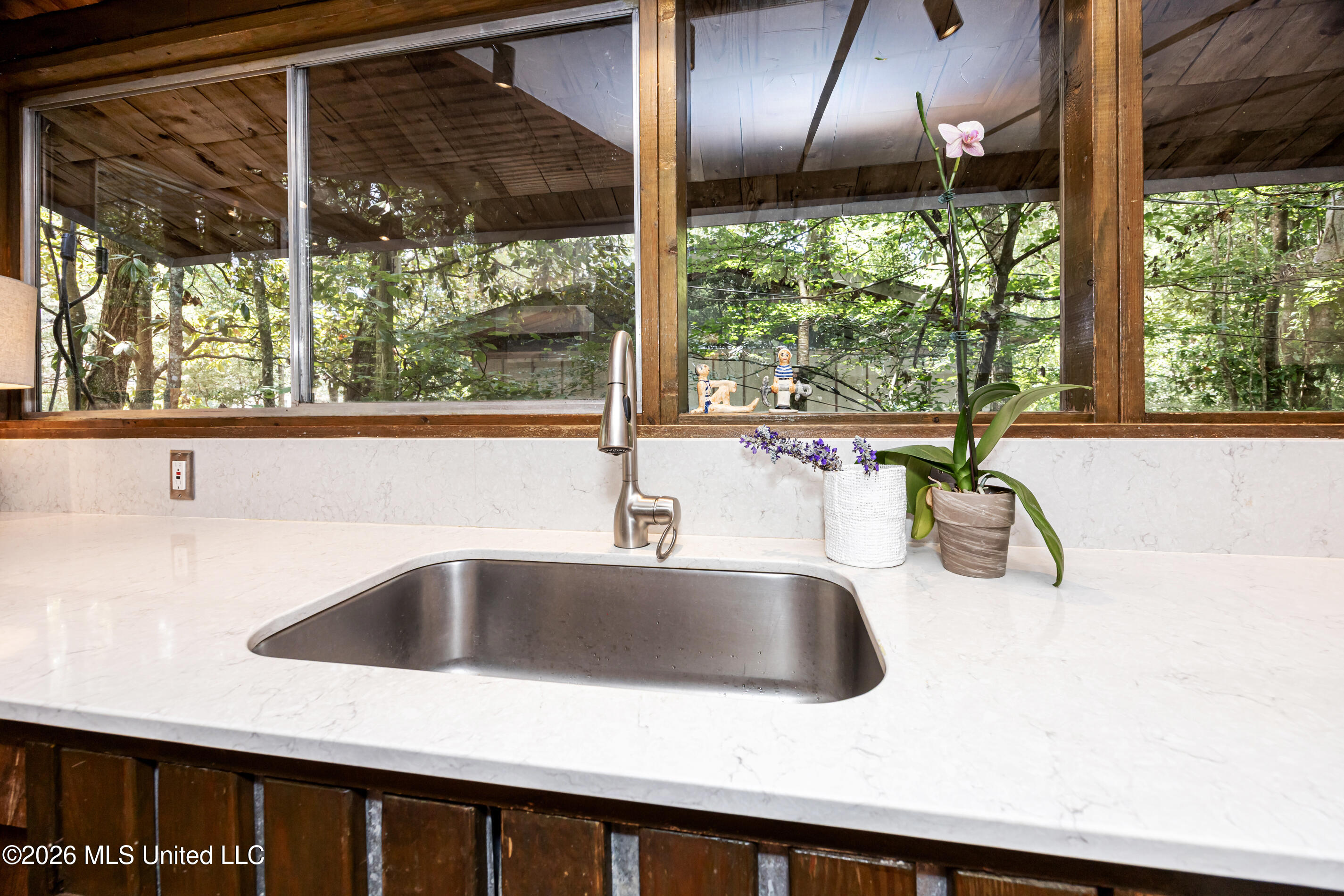 1103 Le Voyageur Drive Property Photo 24