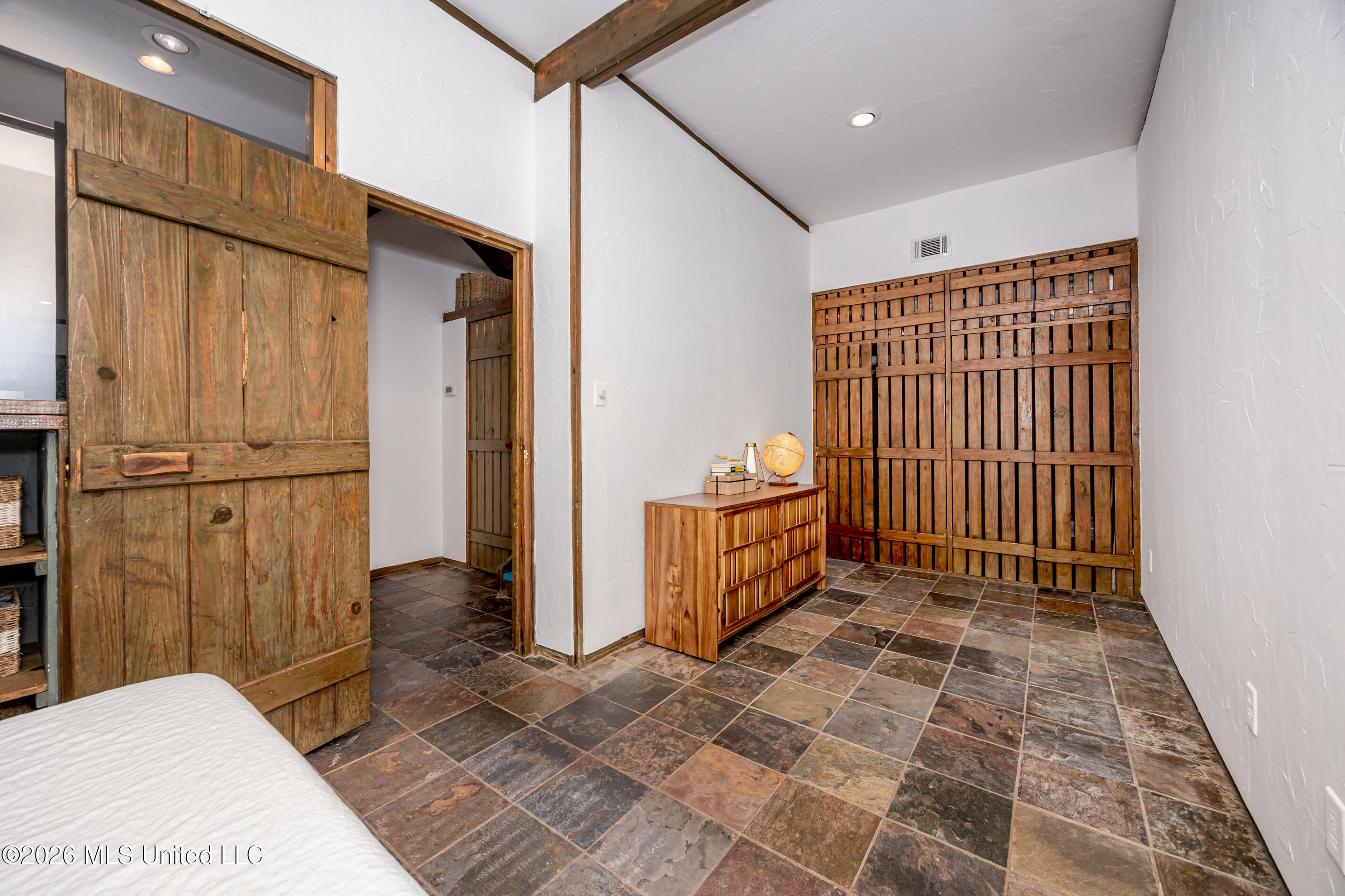1103 Le Voyageur Drive Property Photo 90