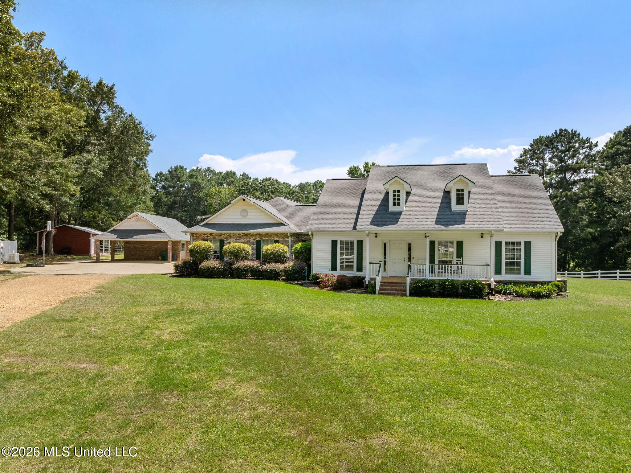 2111 Old Brookhaven Road Property Photo 3