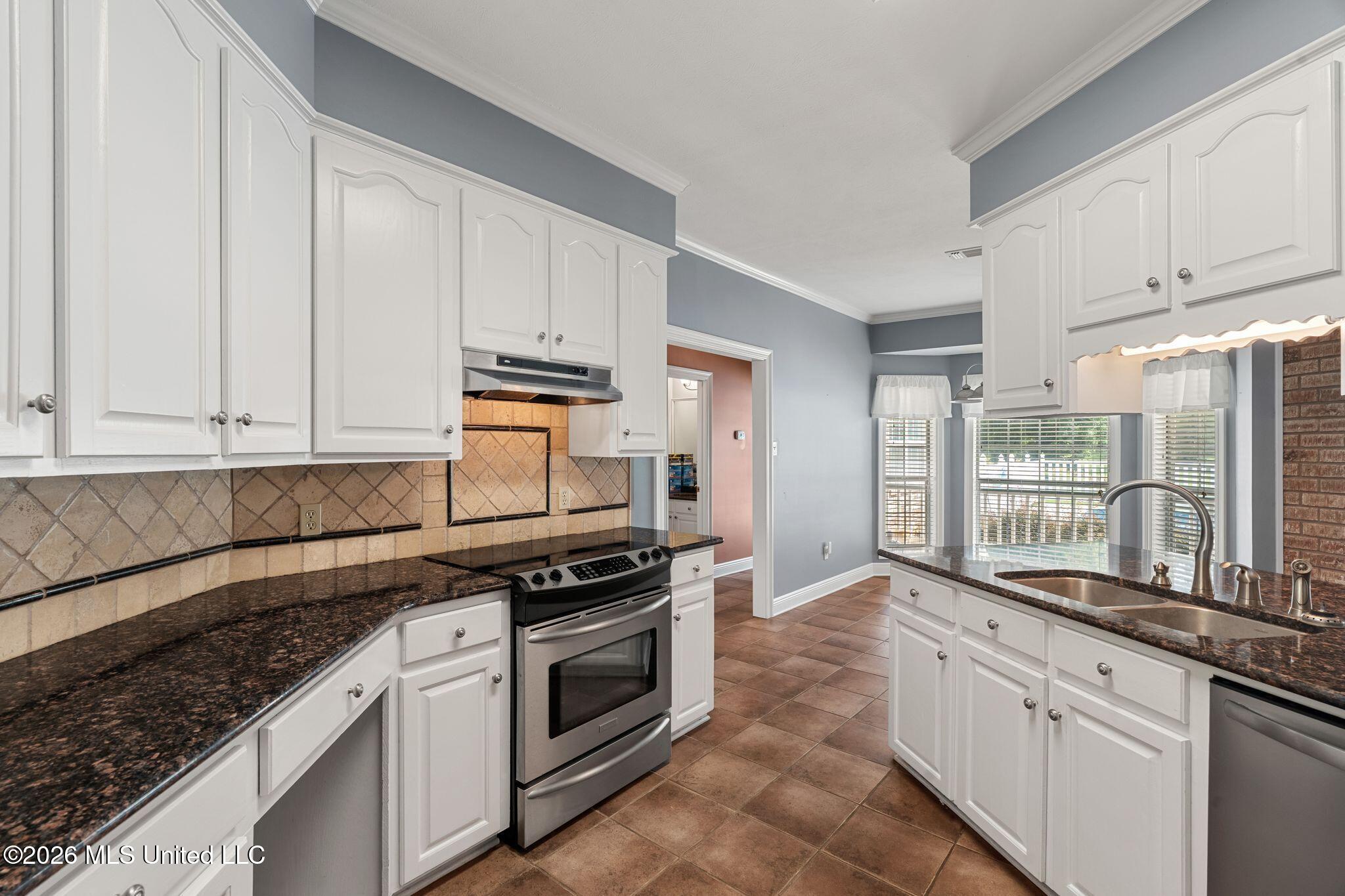 2111 Old Brookhaven Road Property Photo 17