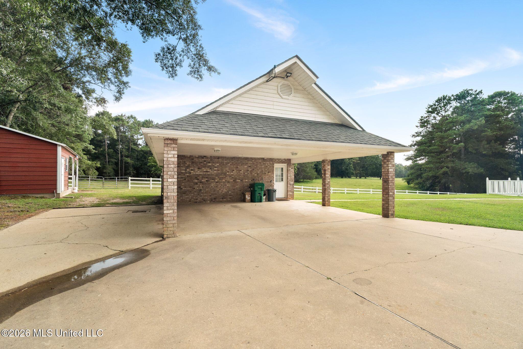 2111 Old Brookhaven Road Property Photo 48