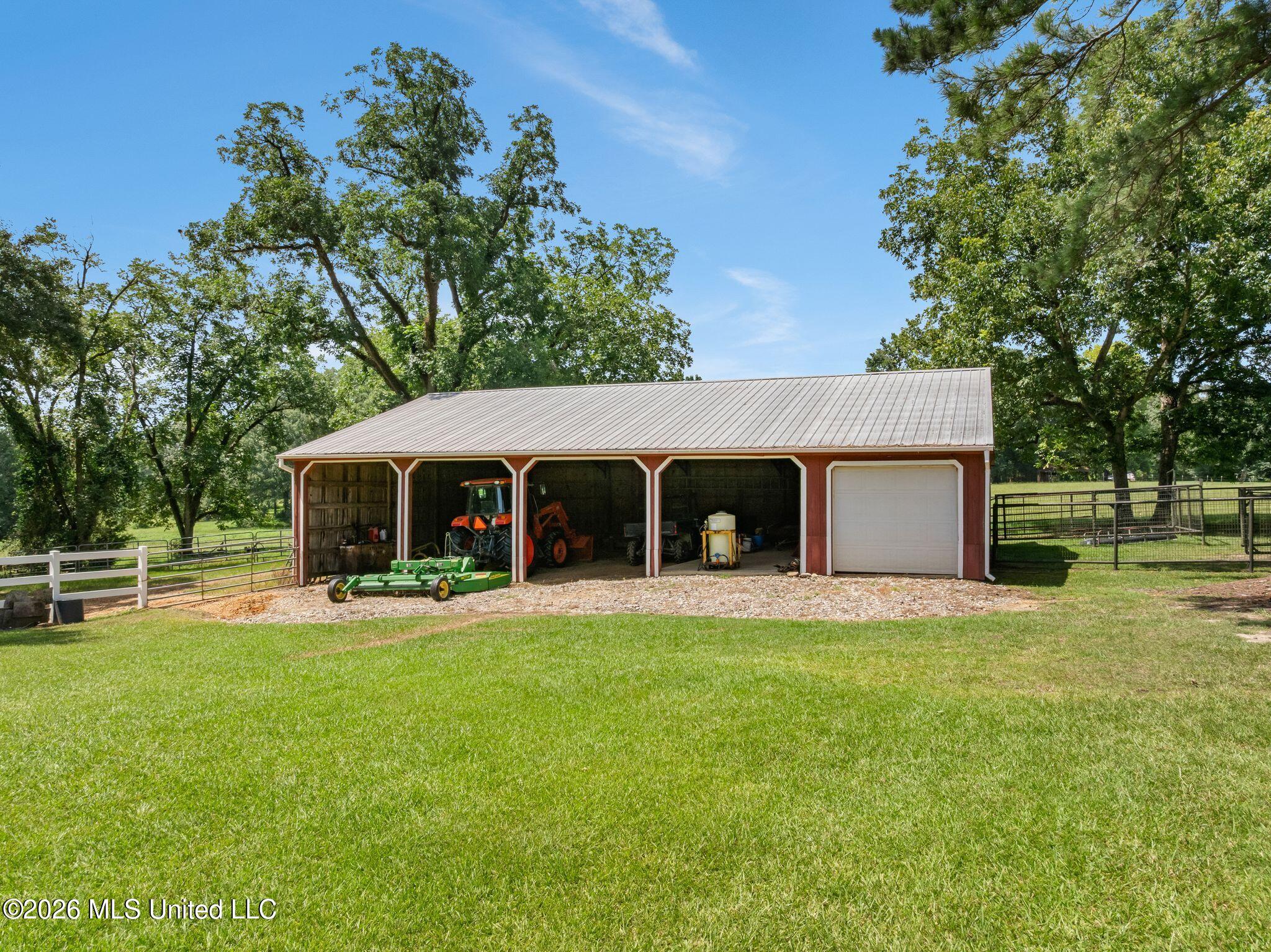 2111 Old Brookhaven Road Property Photo 57