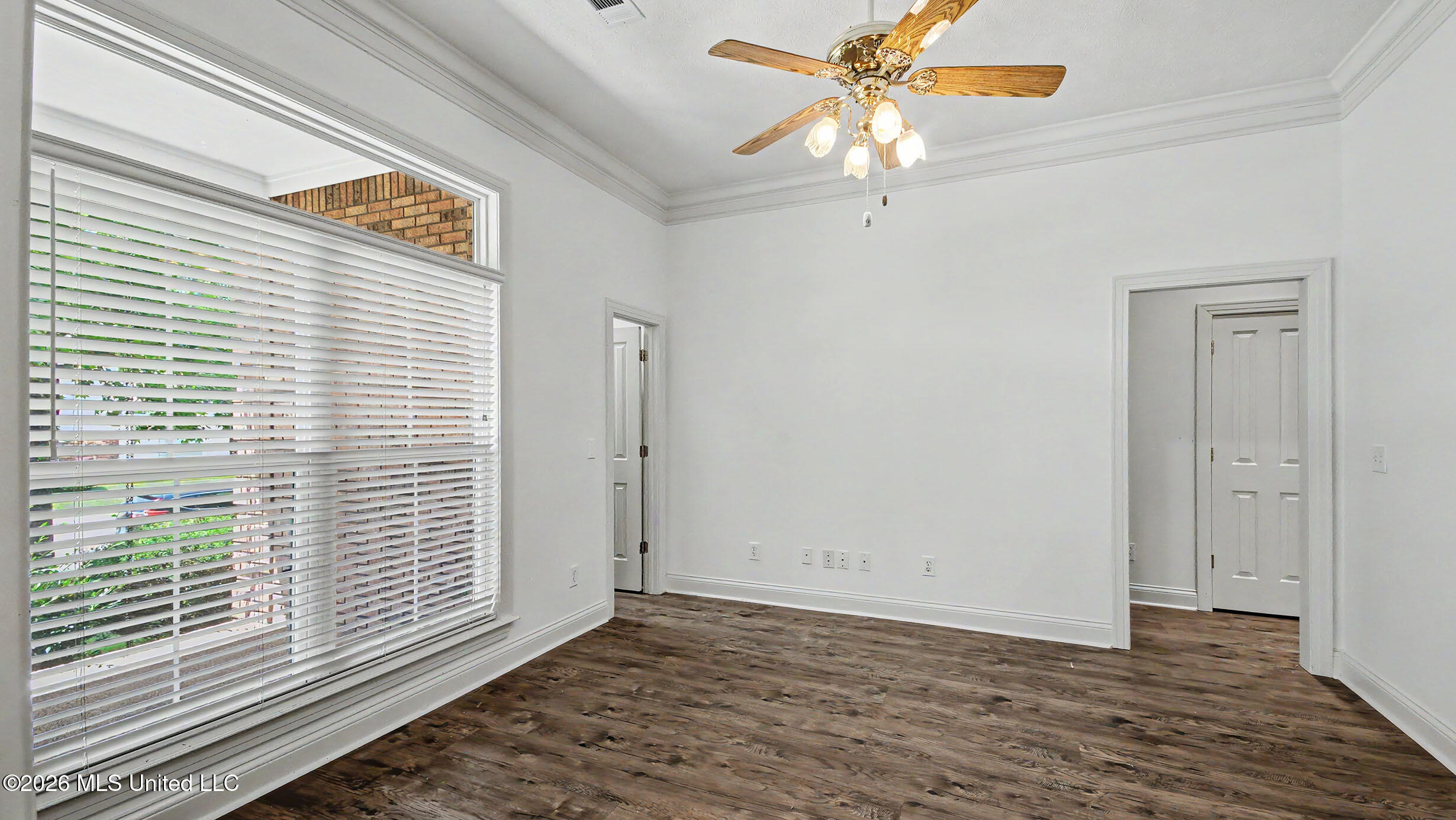 101 Chianti Cove Property Photo 11