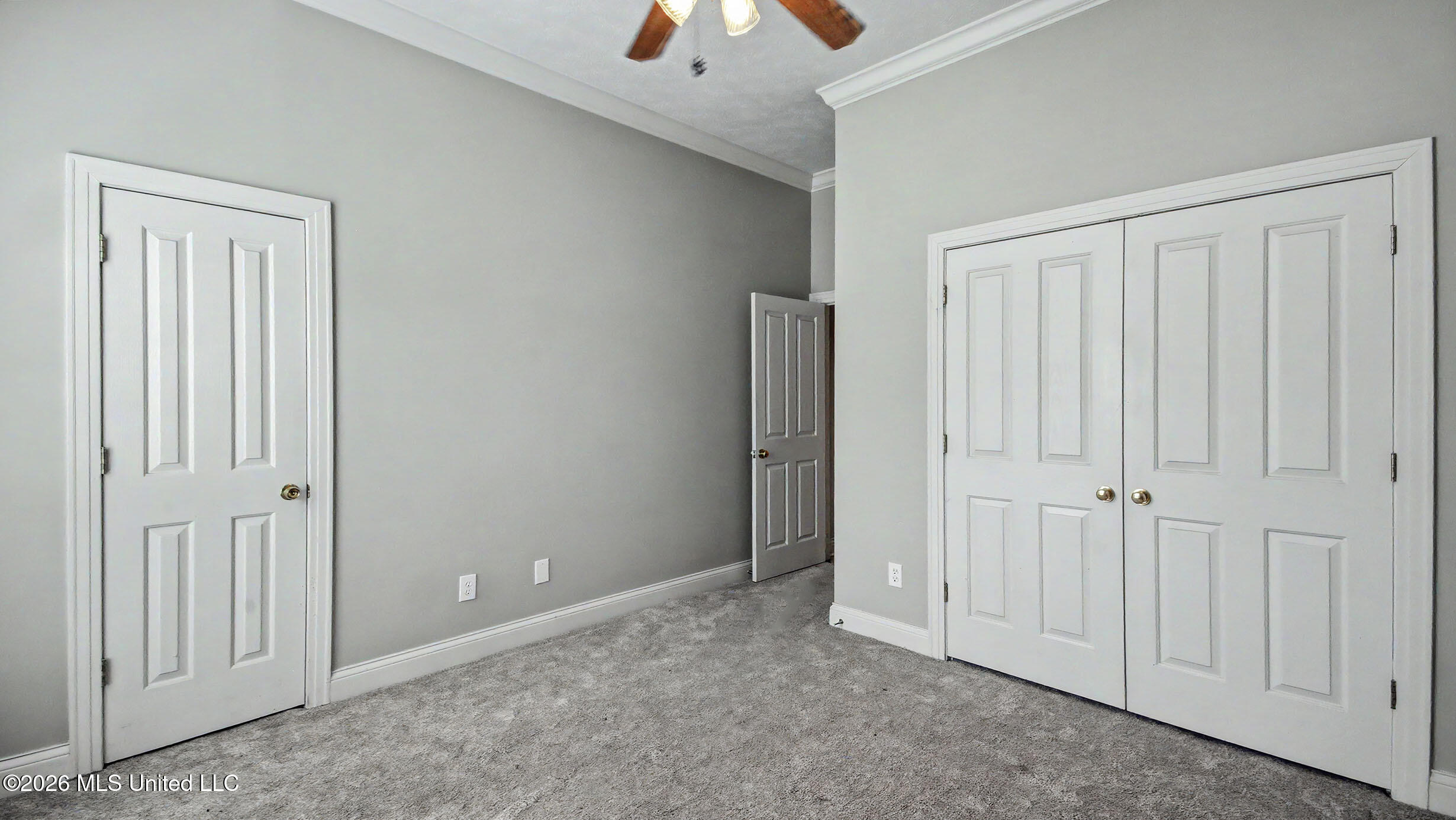 101 Chianti Cove Property Photo 28