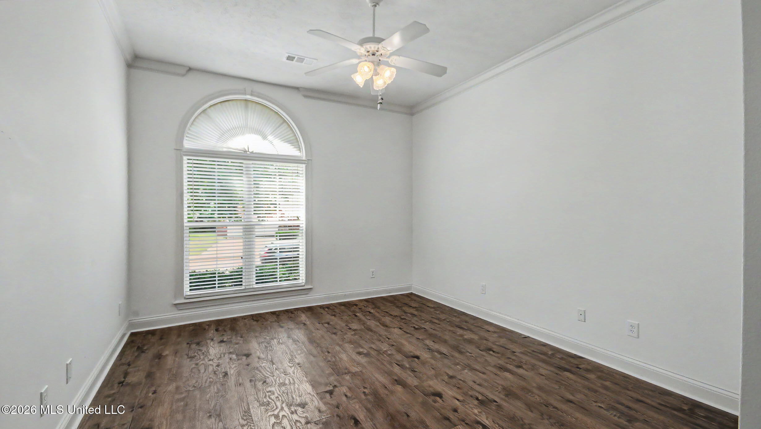 101 Chianti Cove Property Photo 38