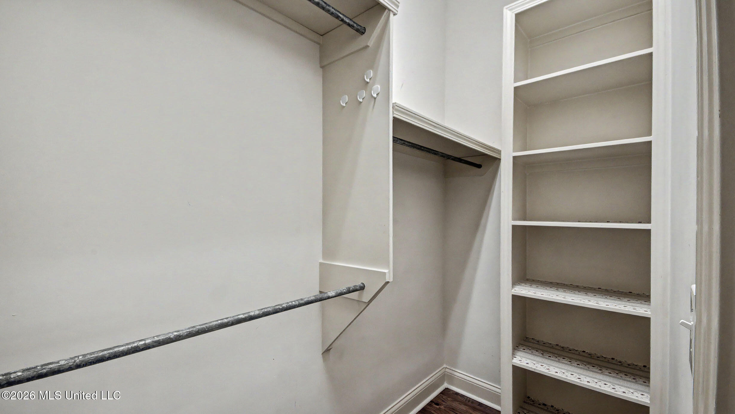 101 Chianti Cove Property Photo 45