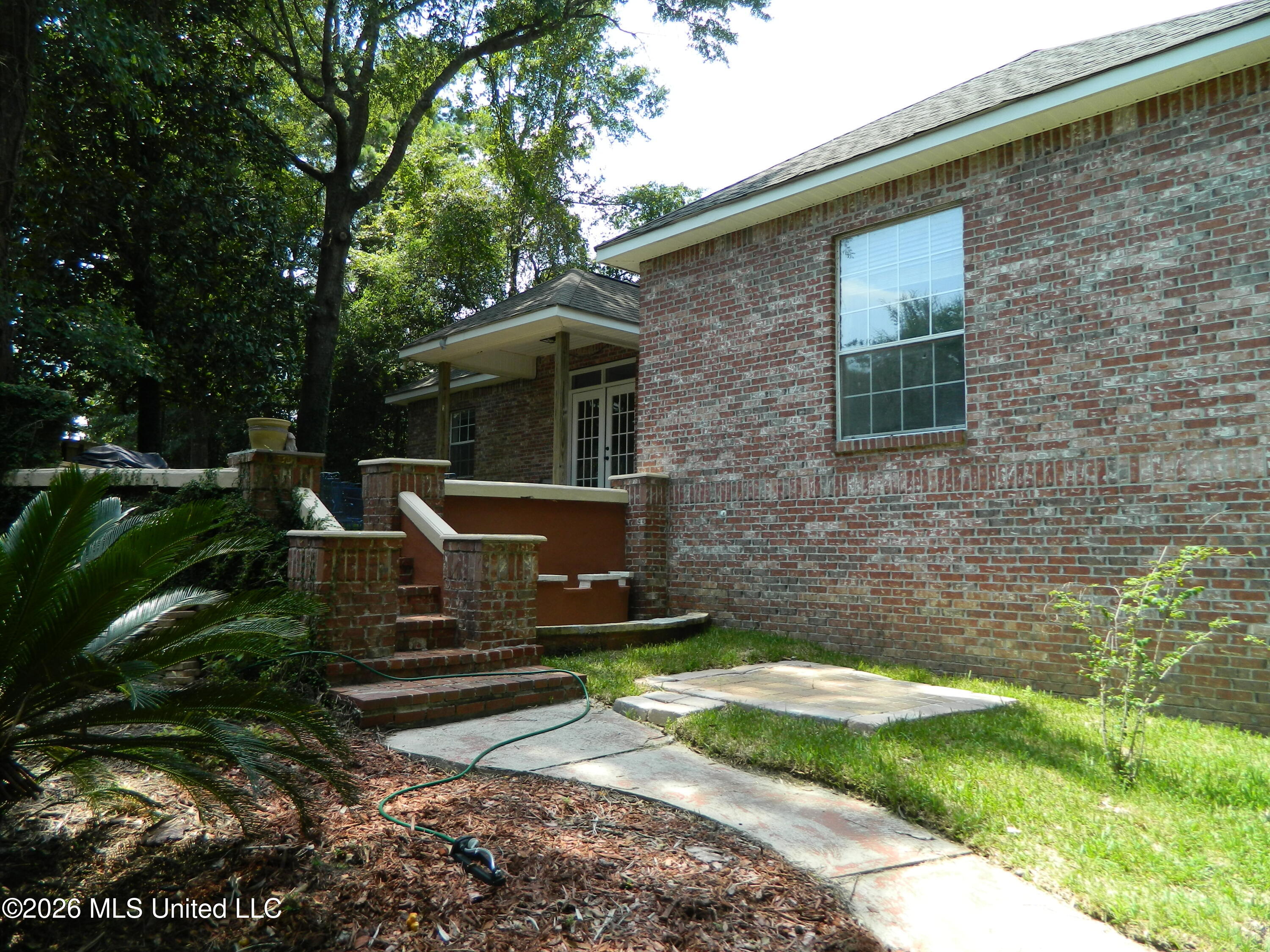 544 Hoaka Lane Property Photo 8