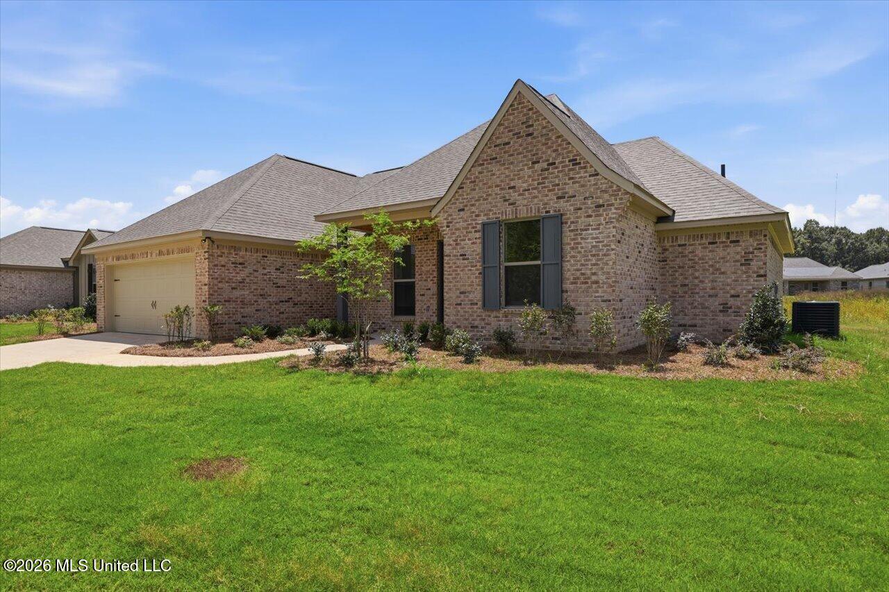 138 Stapleton Drive Property Photo 2