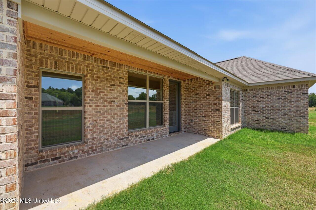 138 Stapleton Drive Property Photo 32