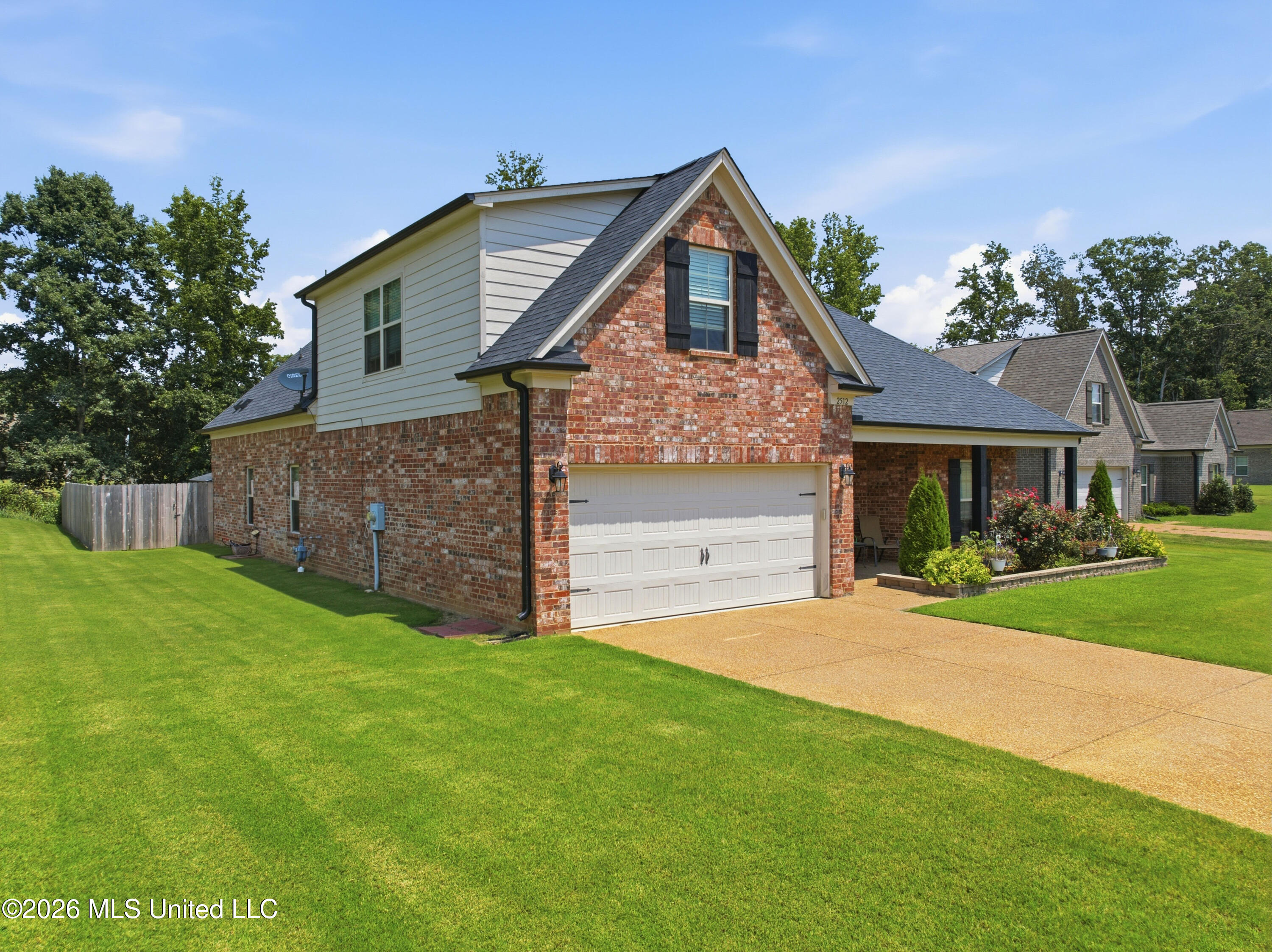 2512 Washington Woods Road Property Photo 2